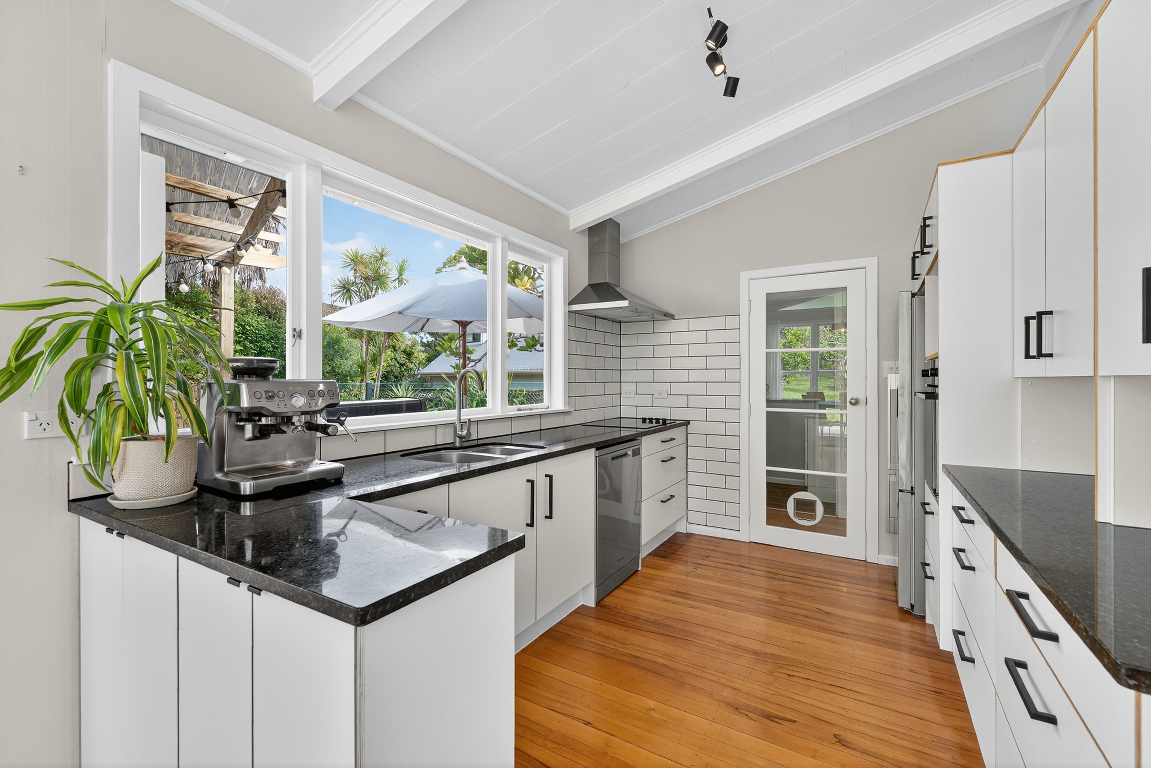 1/19 Bowman Road, Forrest Hill, North Shore City