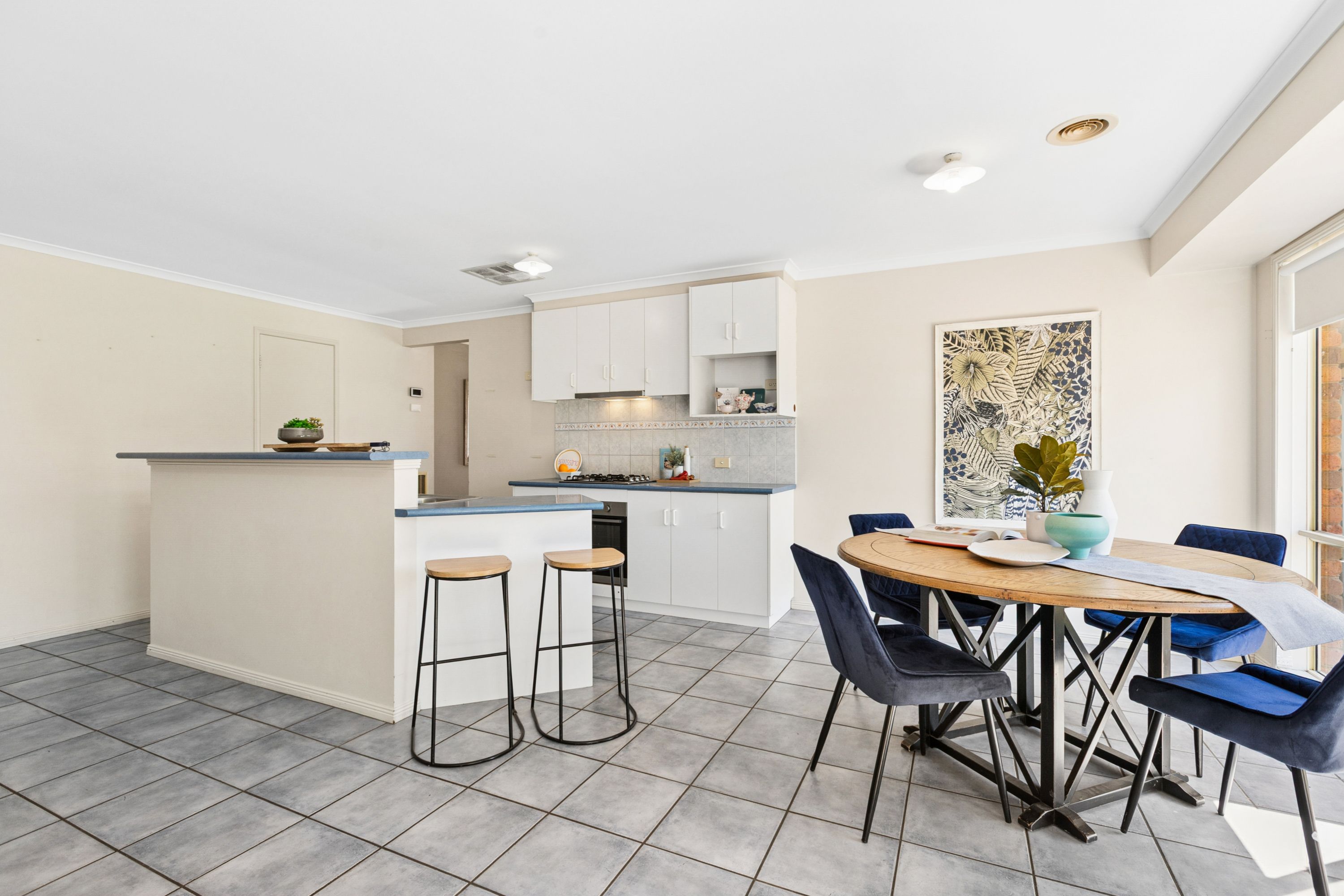 31 Golden Ash Drive — photo 9 of 27