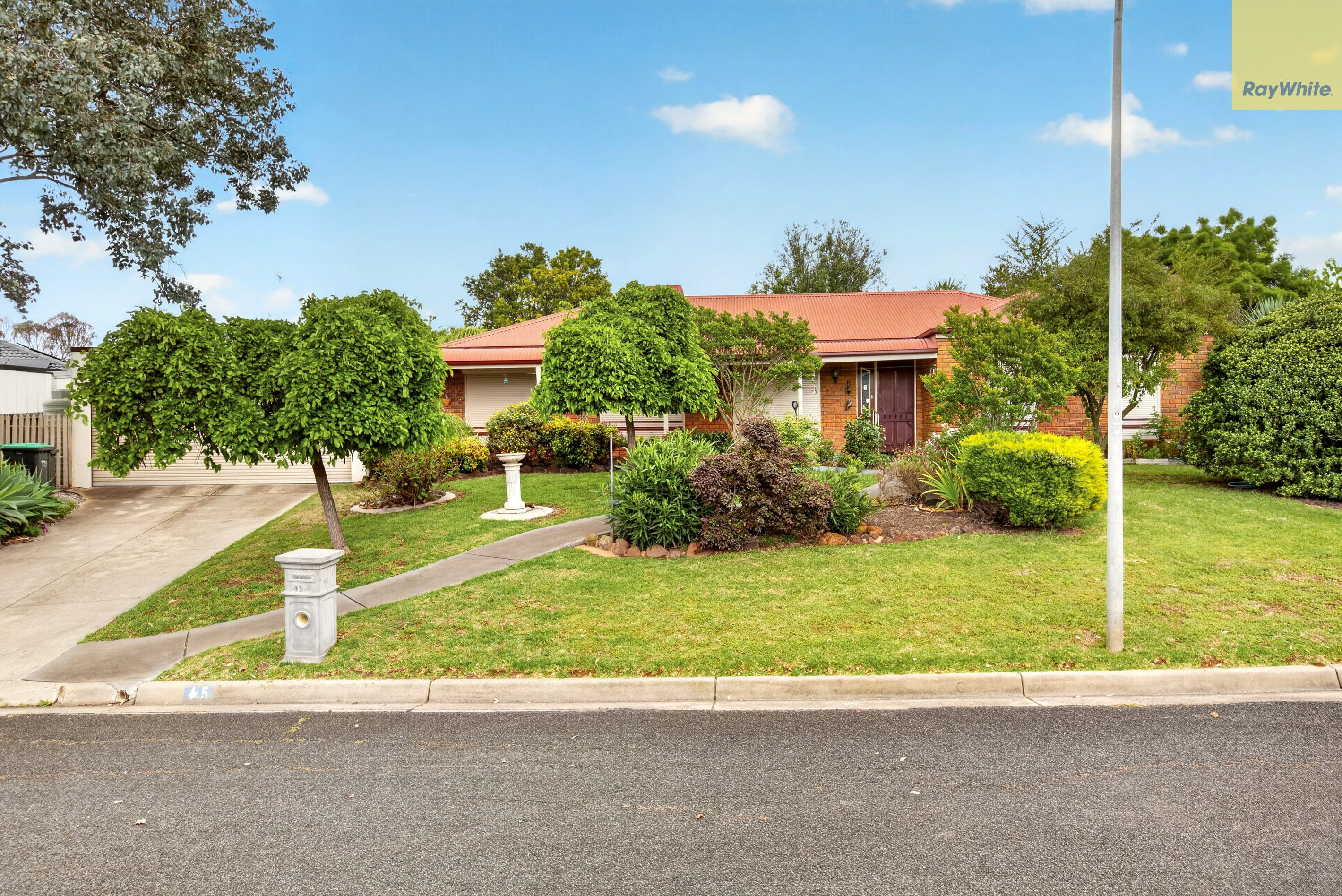 45 Underbank Boulevard — photo from Ray White Bacchus Marsh