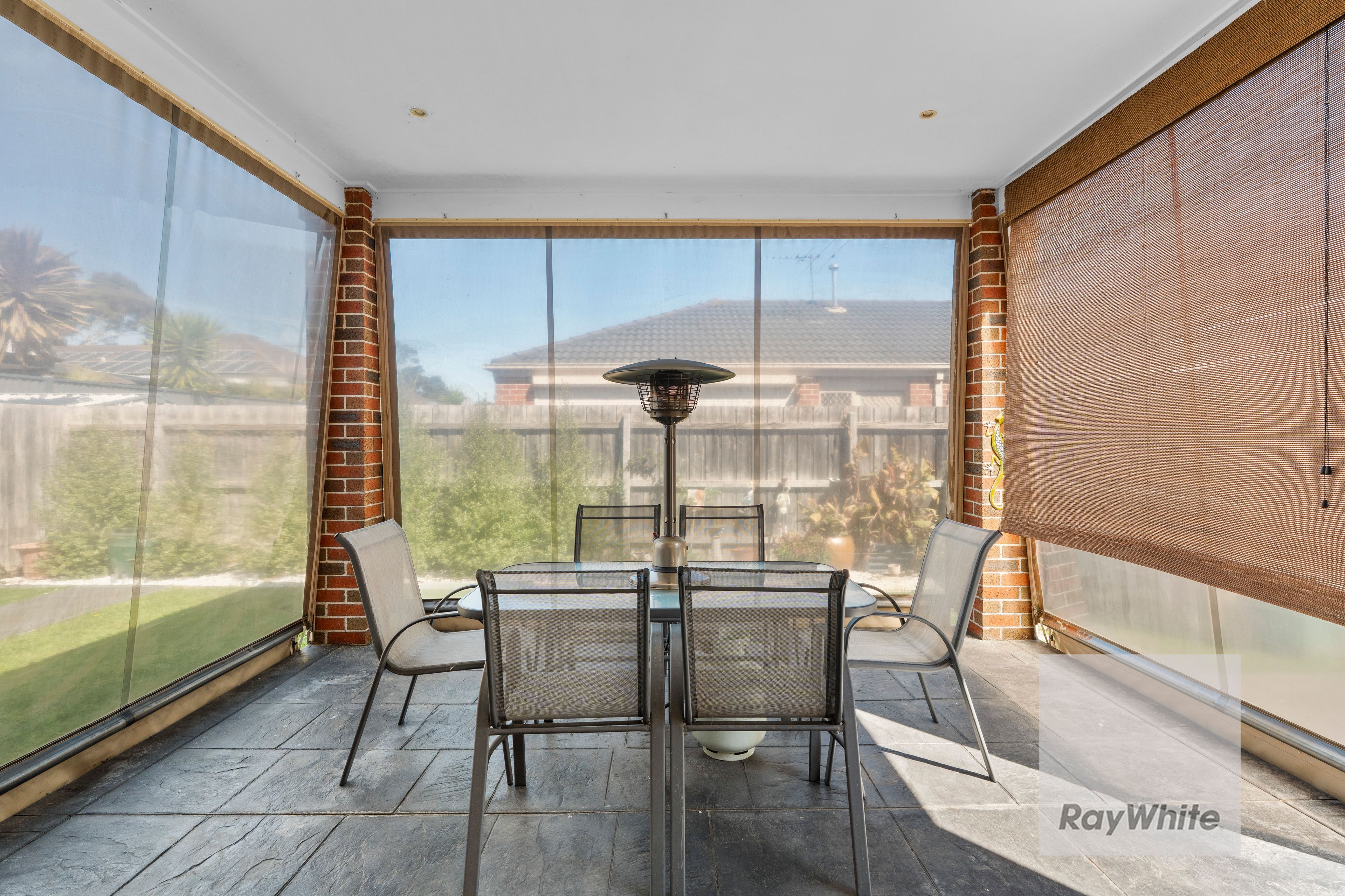 32 Neddletail Crescent — photo 14 of 16