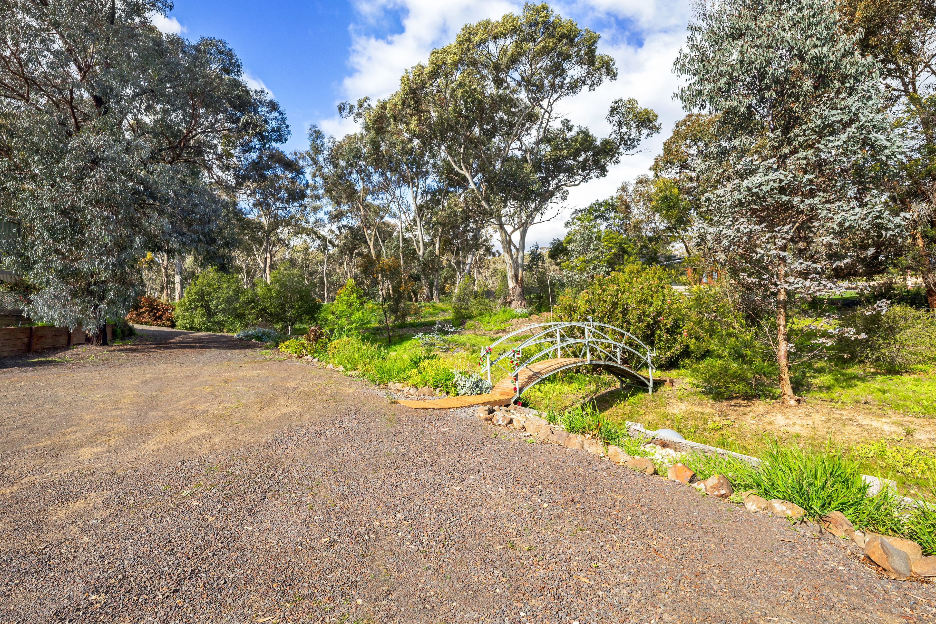 44 Russell Street — photo 18 of 19