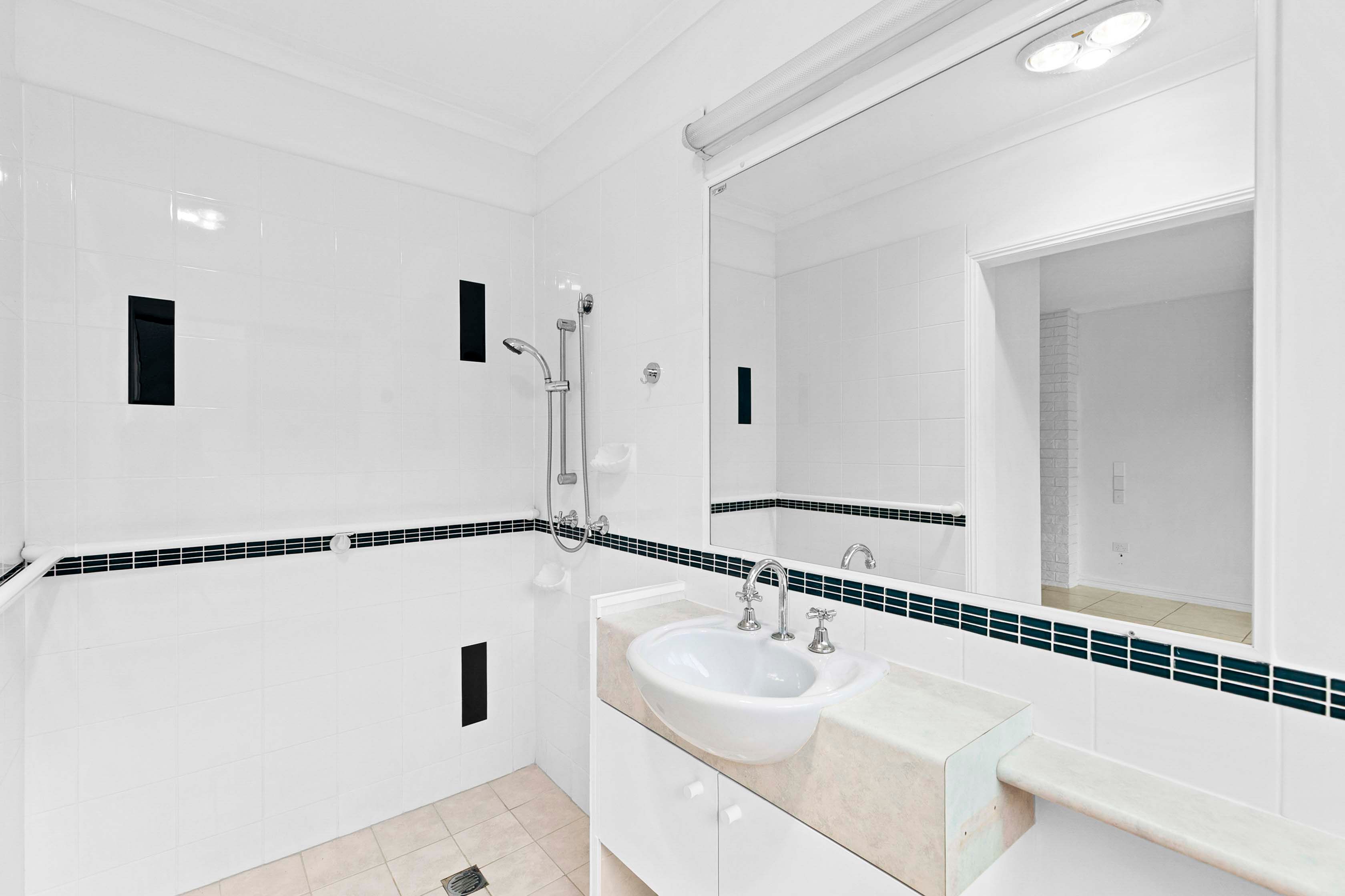 6 Jacklin Close — photo 16 of 25