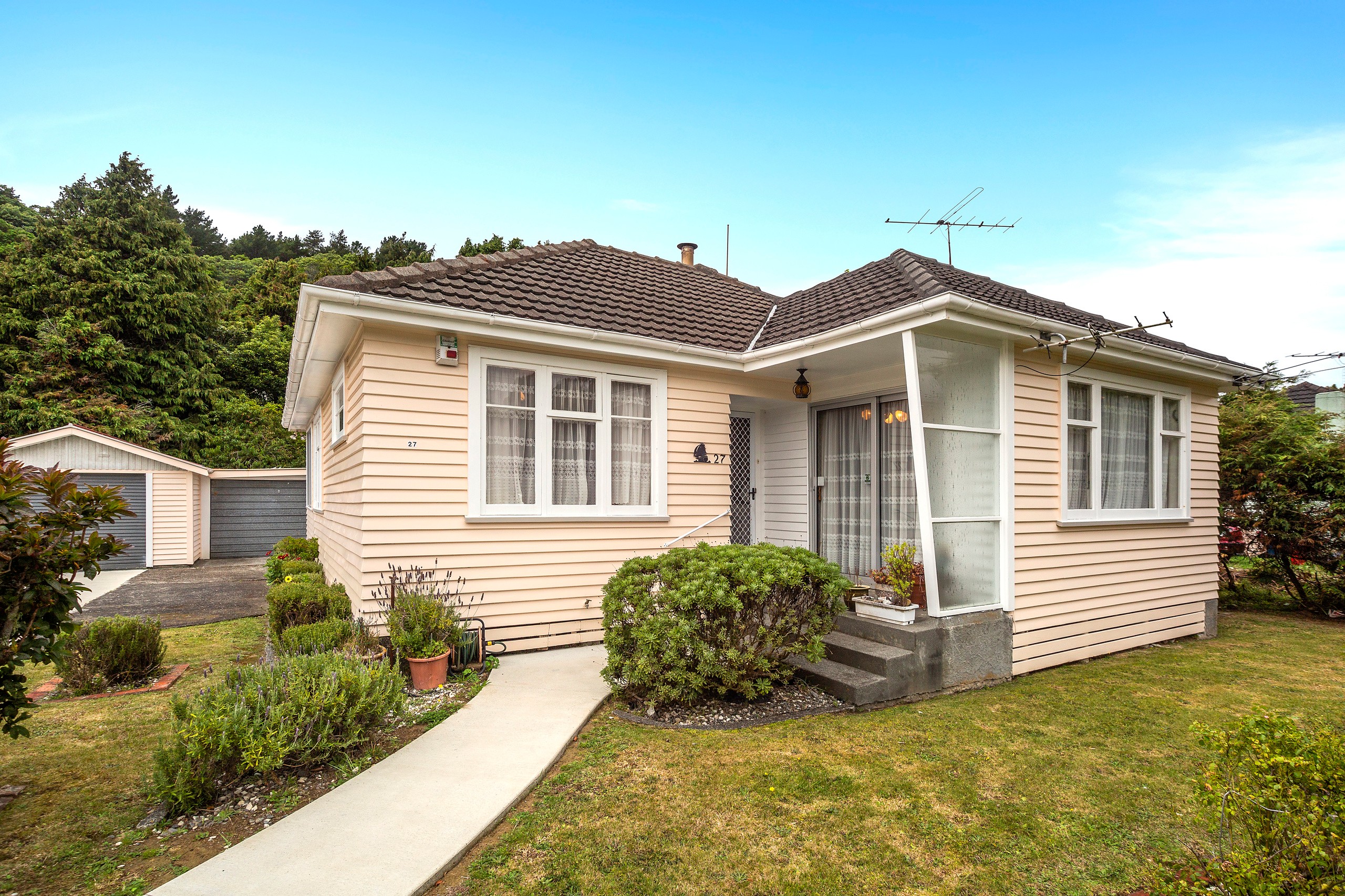 27 Peel Place, Wainuiomata, Lower Hutt City