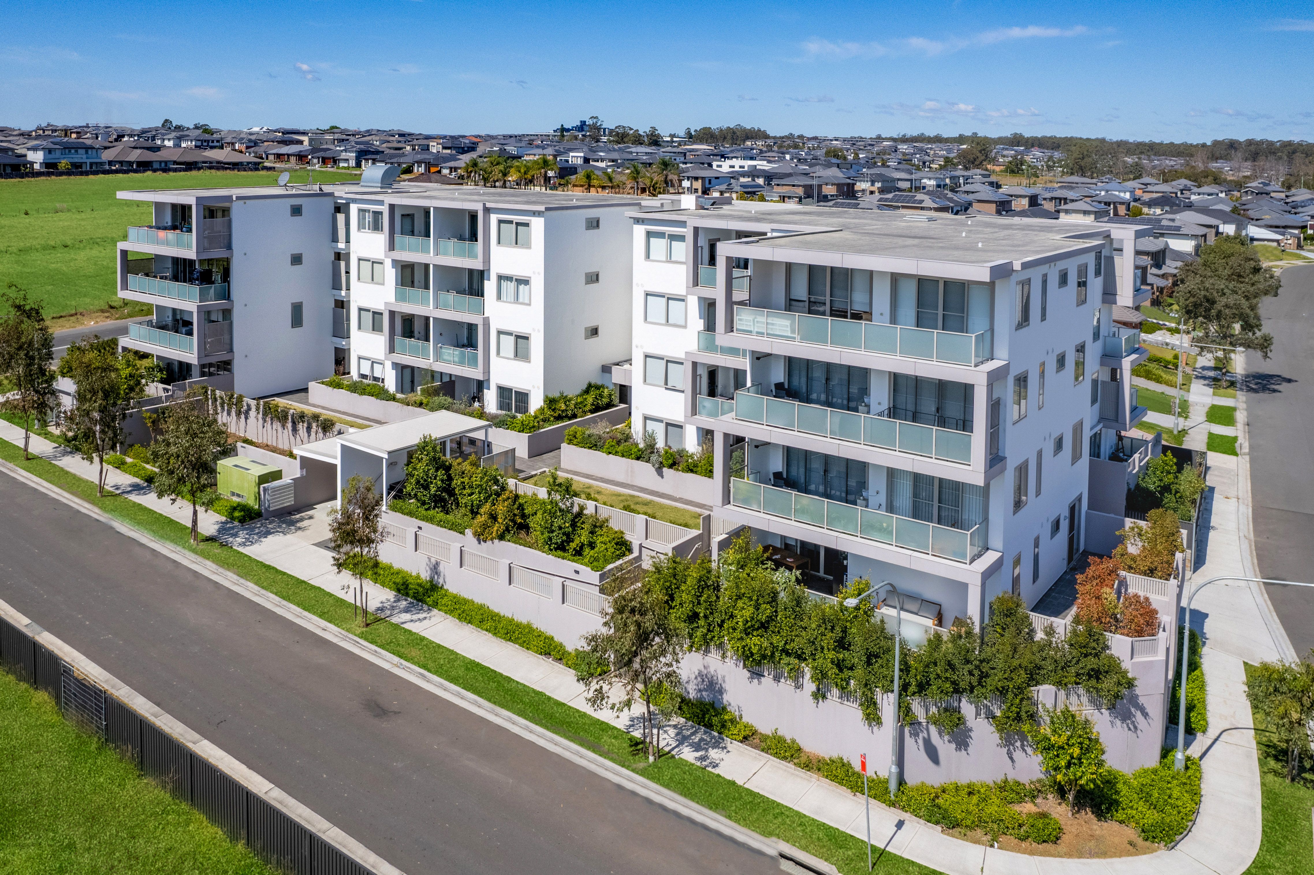 3/5 Drinkwater Lane, Edmondson Park, NSW 2174