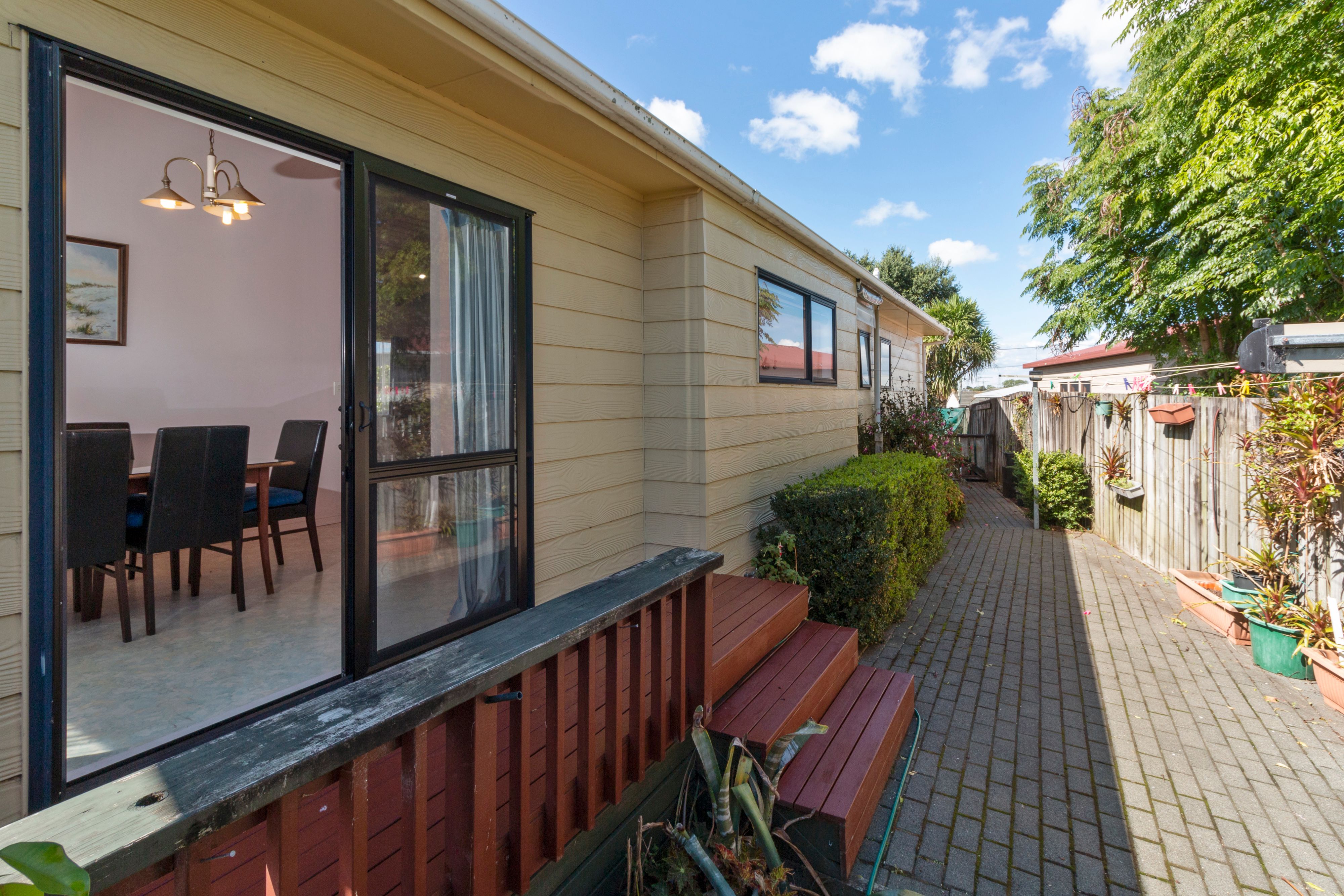 2/111 Ireland Road, Mount Wellington, Auckland City
