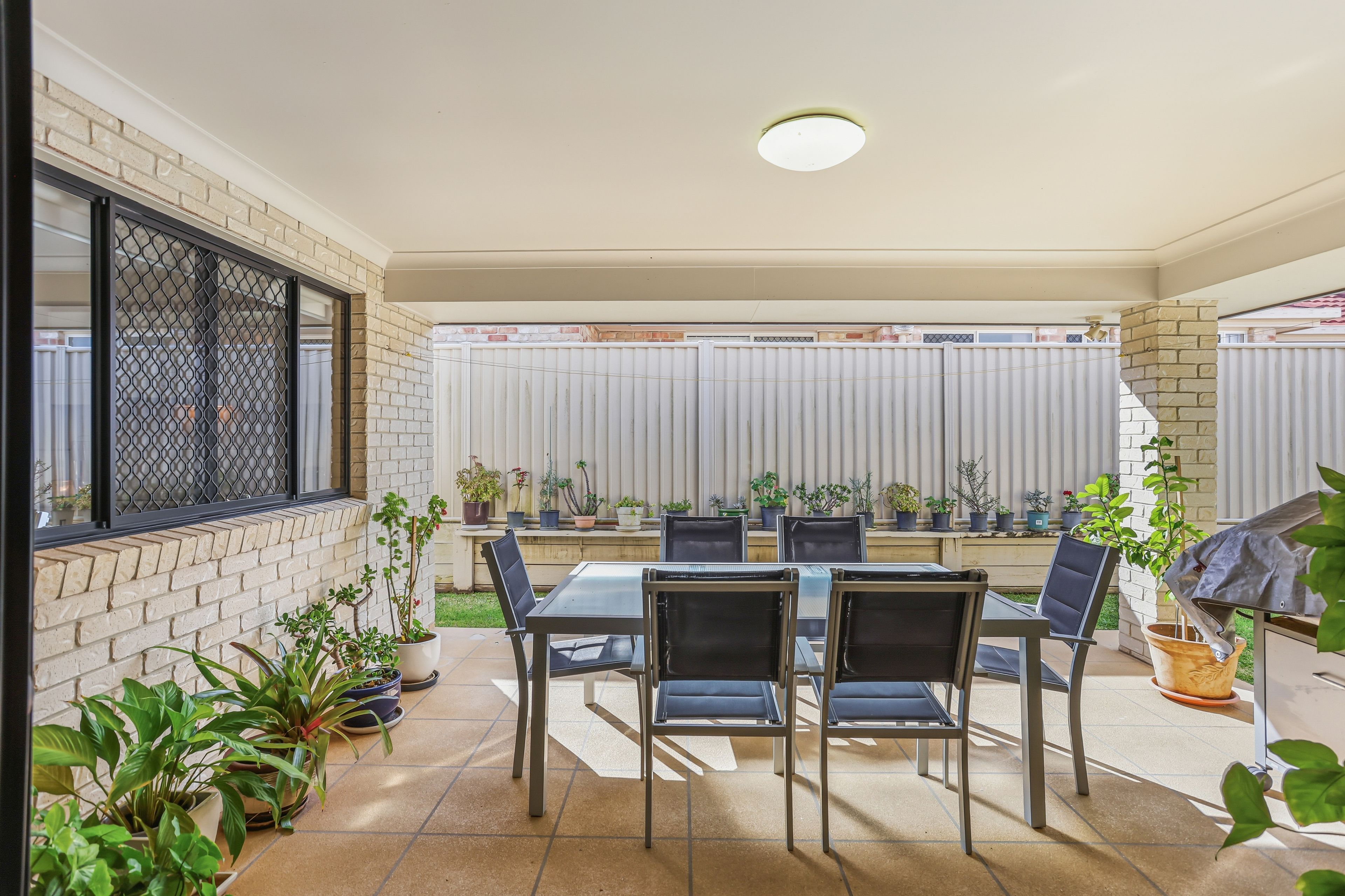 88 School Road, Wynnum West, QLD 4178