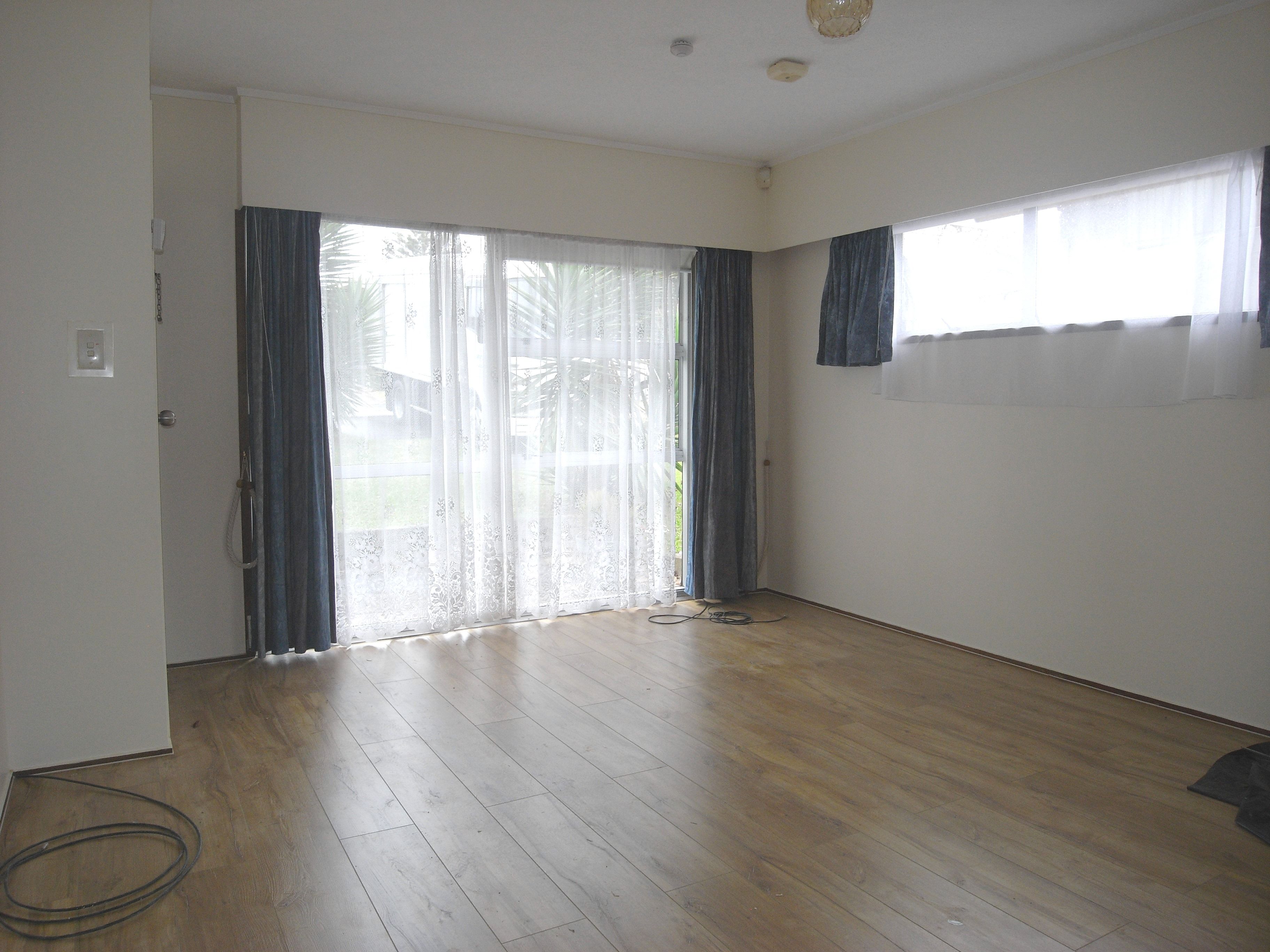 2 Faith Bullock Place, New Lynn, Waitakere City