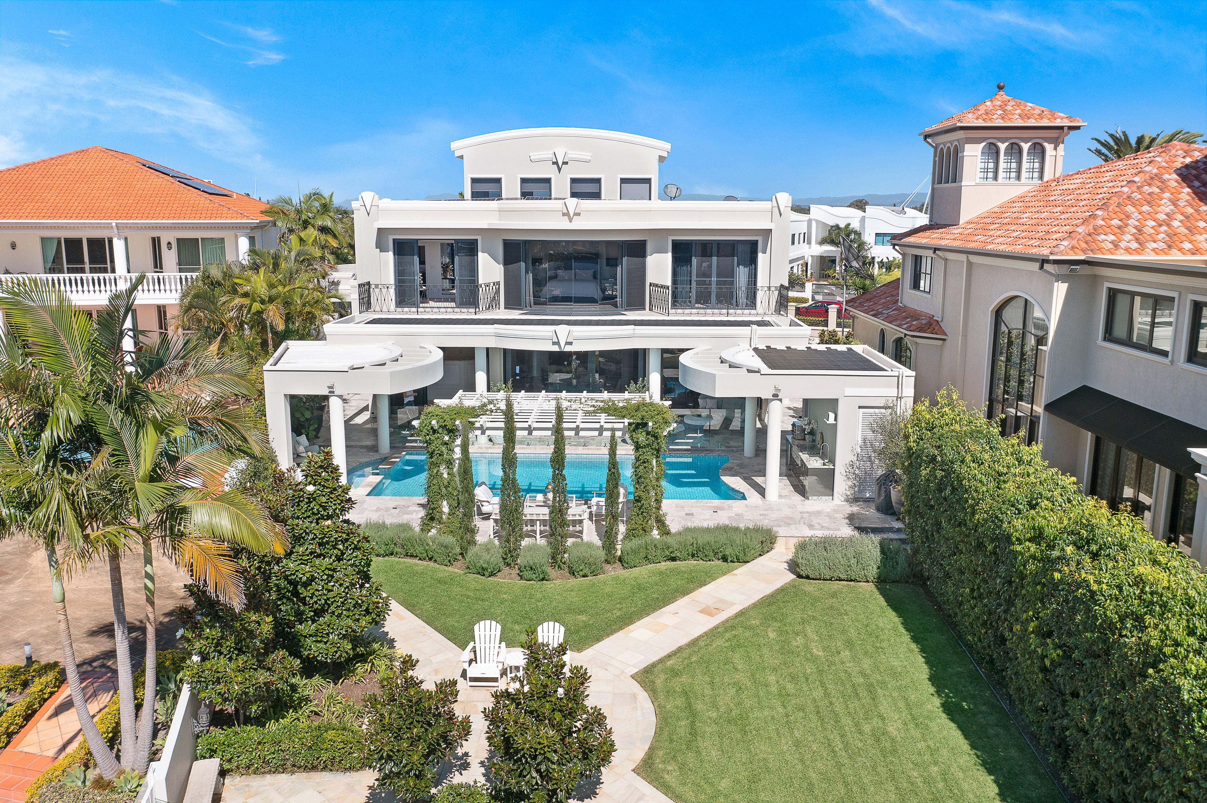 35 Brittanic Crescent, Sovereign Islands, QLD 4216 Sold House Ray