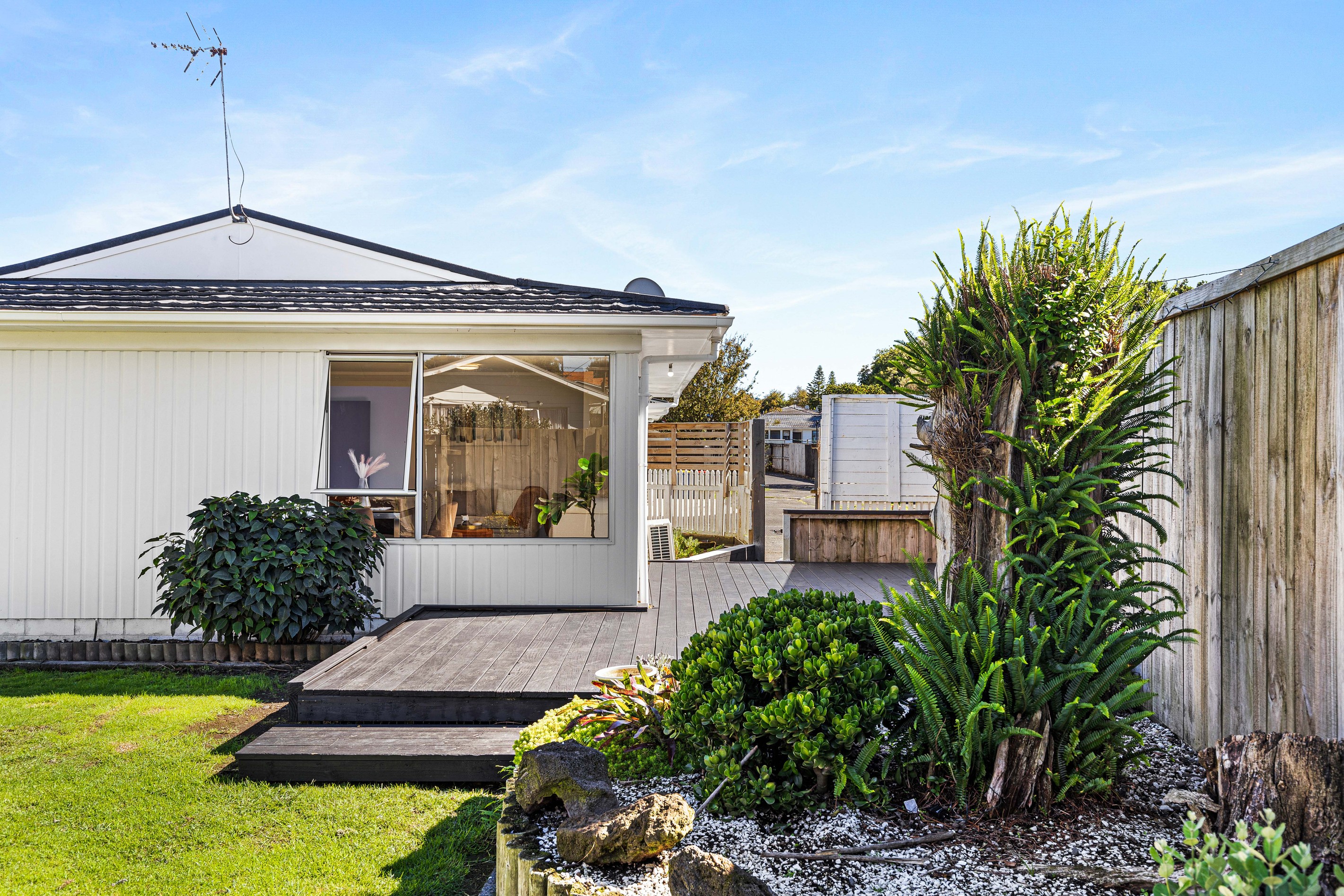 2/53 Tabitha Crescent, Henderson, Waitakere City