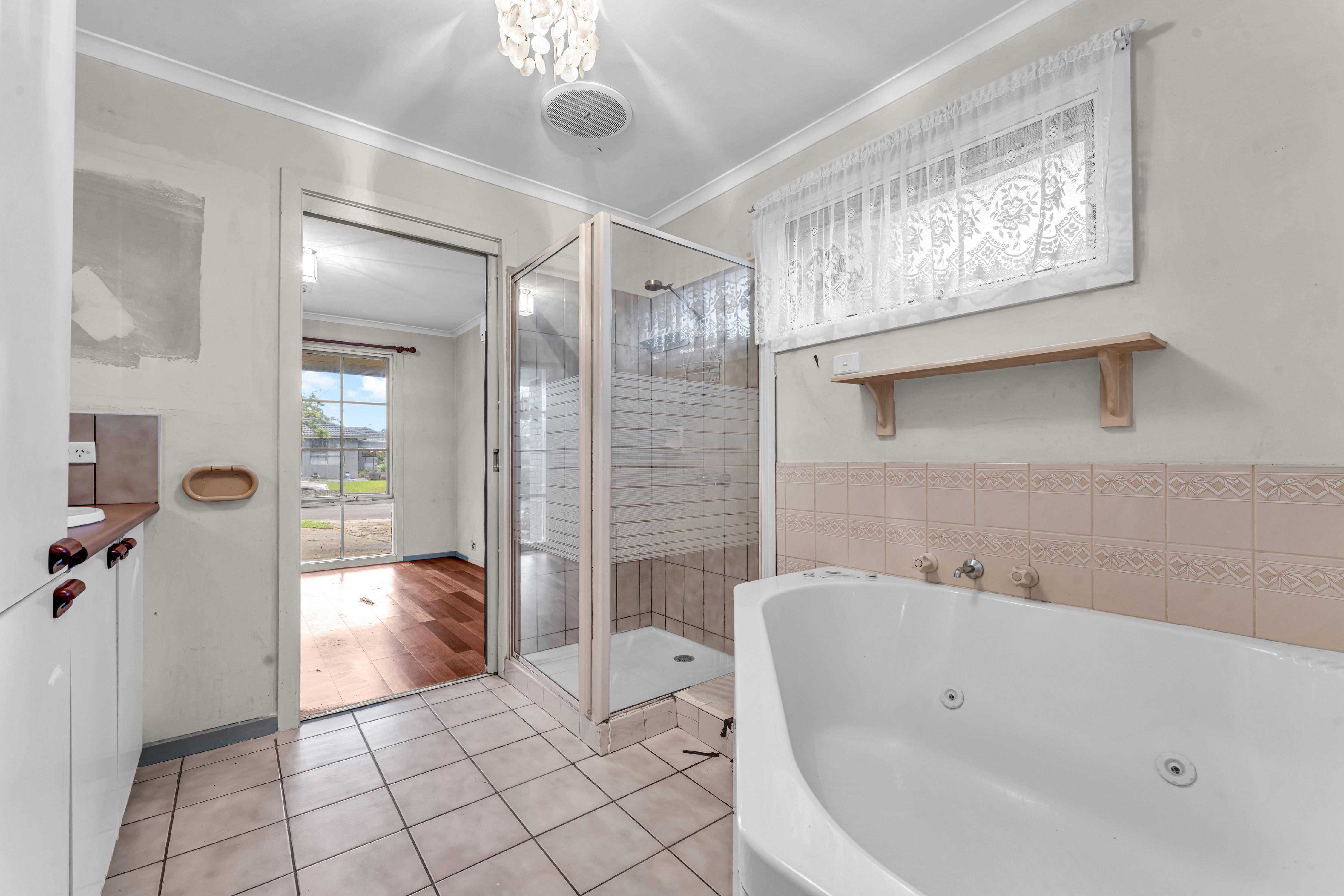 4 Moorhen Crescent — photo 10 of 17