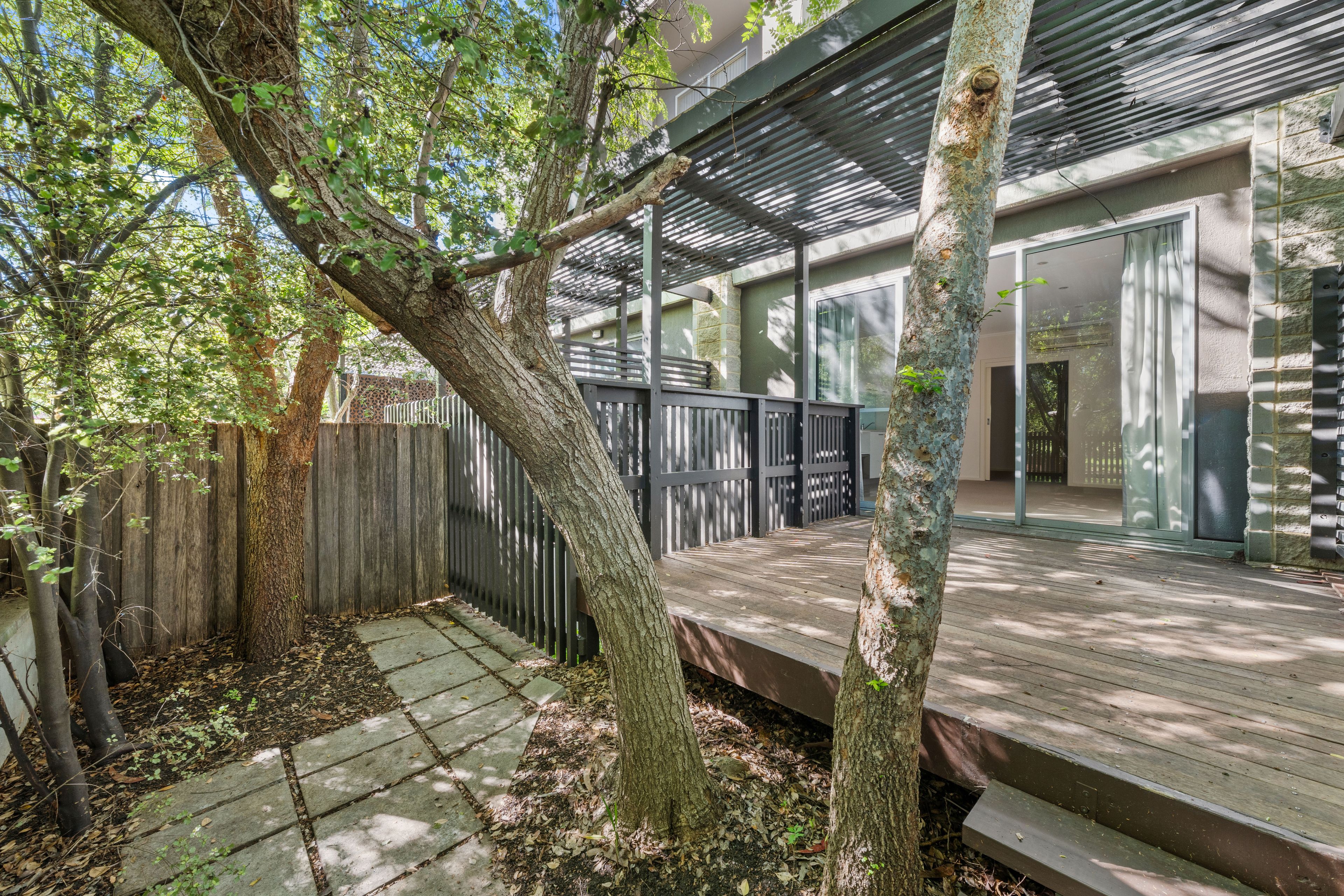 7/123 Lowanna Street — photo 10 of 14