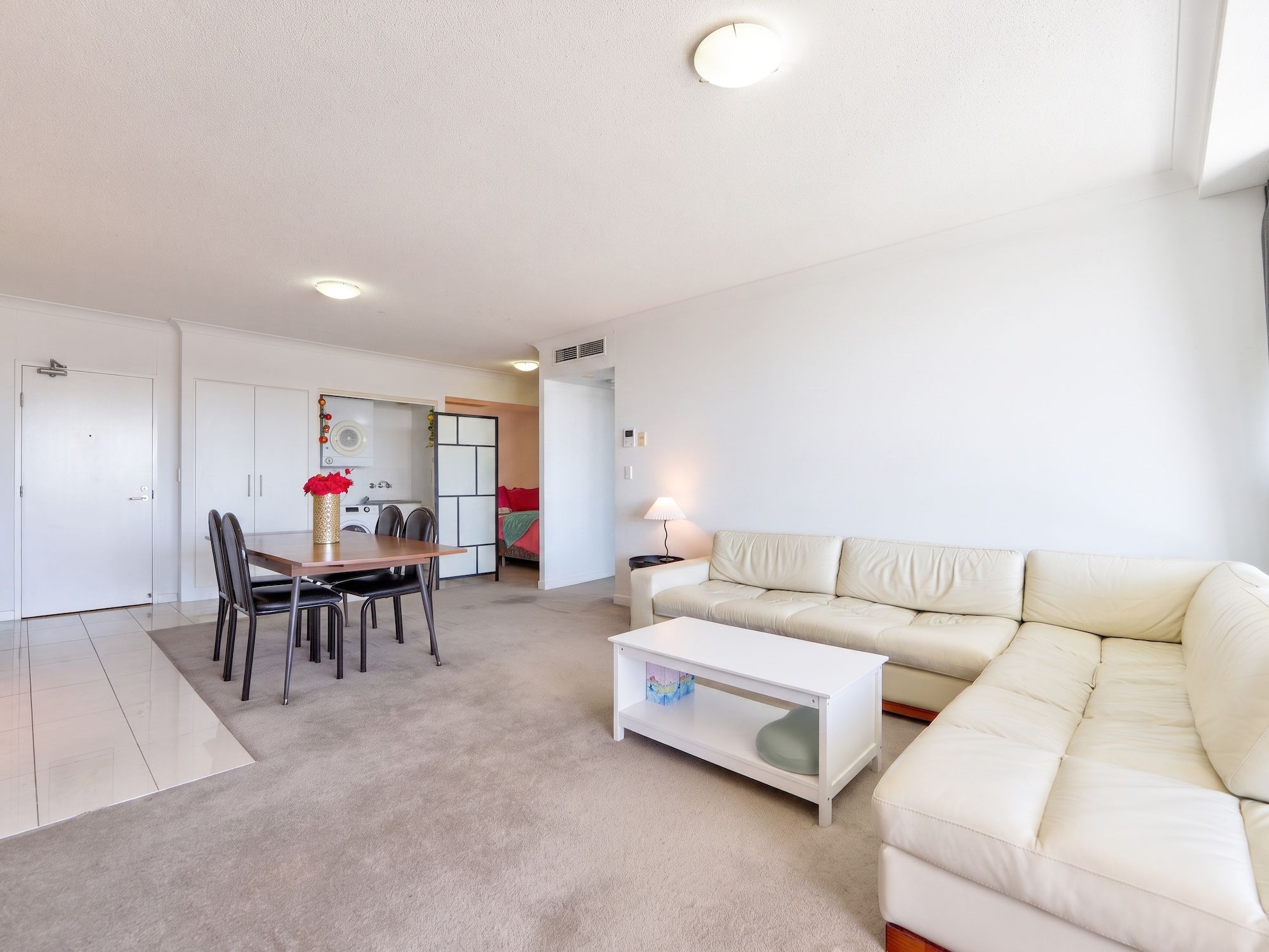 32507/9 Lawson Street — photo 4 of 27