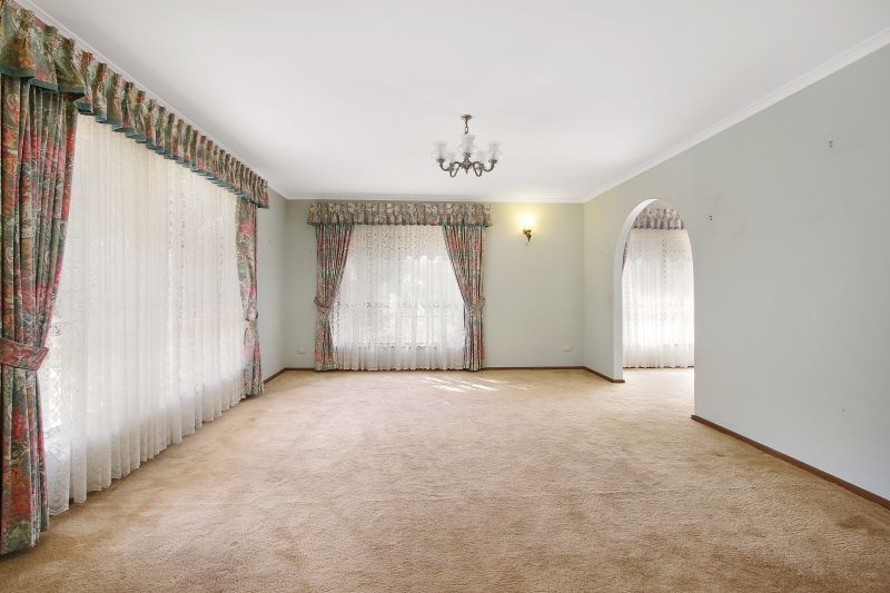 365 Shirleen Crescent, Lavington, NSW 2641