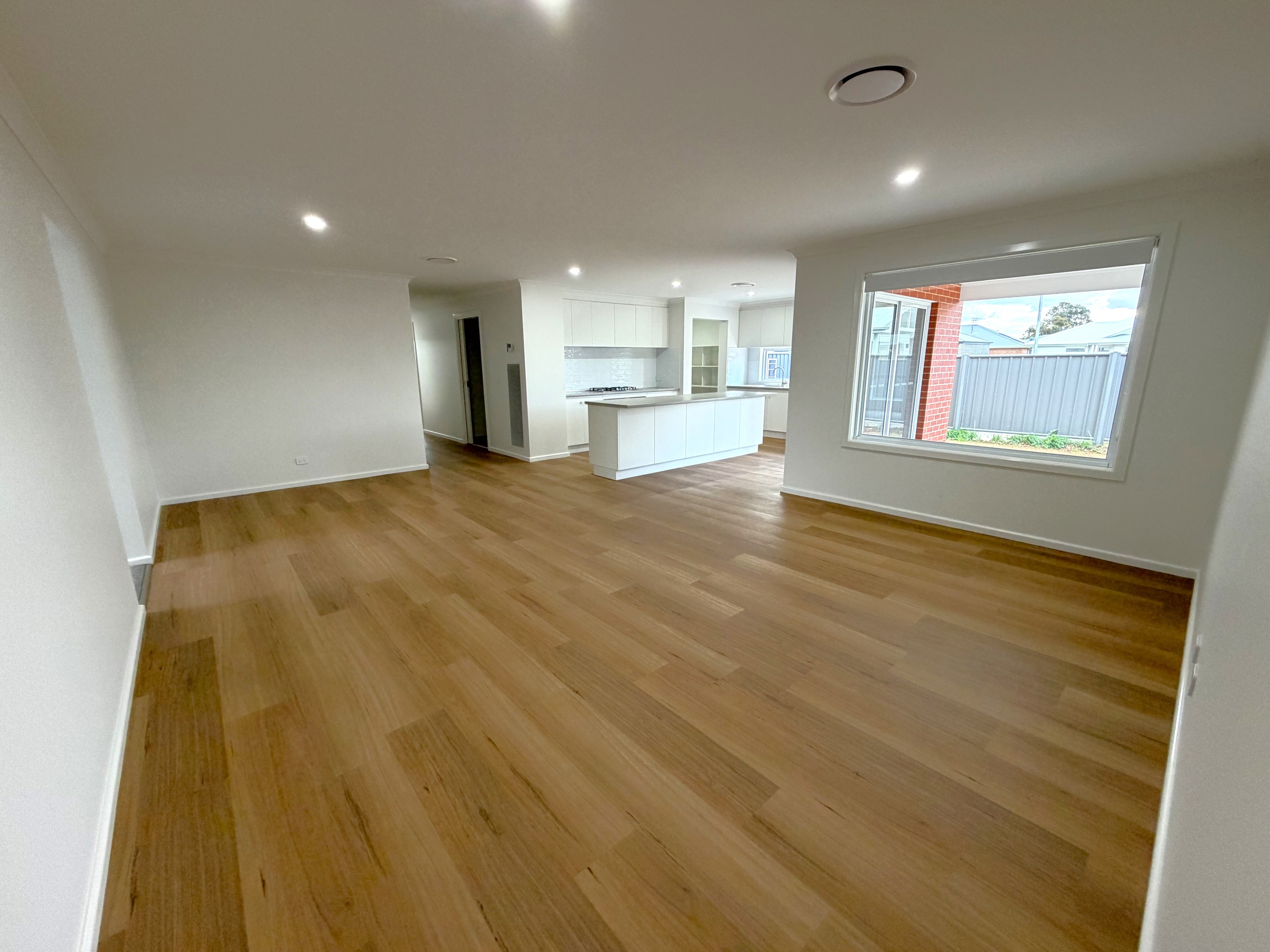 3 Robert Walter Place, Deniliquin, NSW 2710