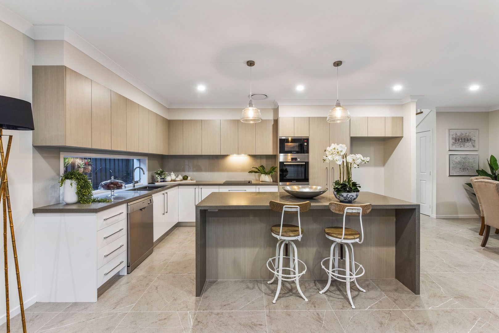 4 Wattle Avenue, Carina, QLD 4152