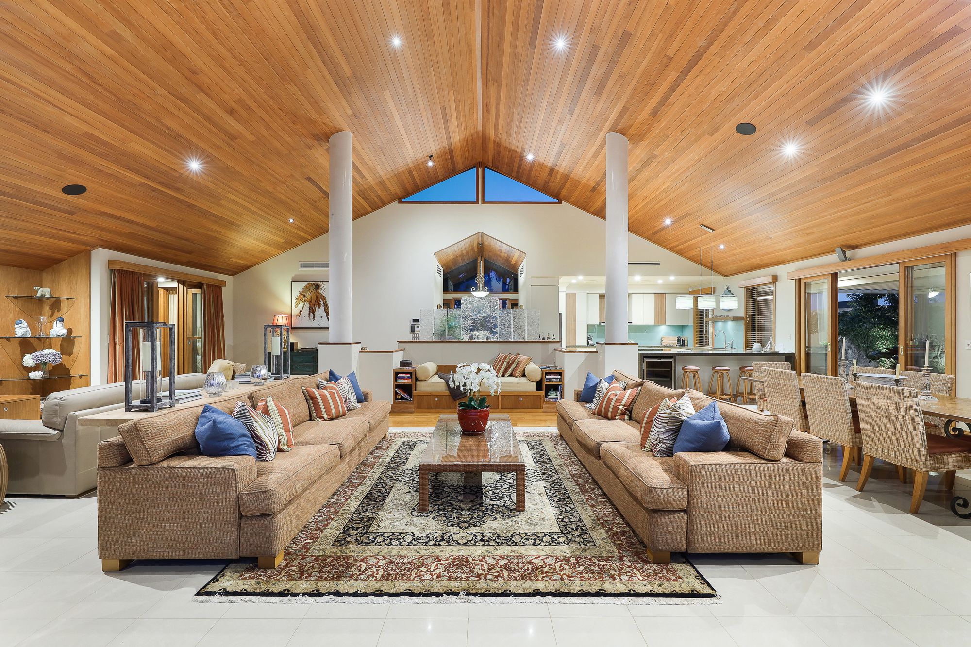 130 Edinburgh Road — photo 8 of 29