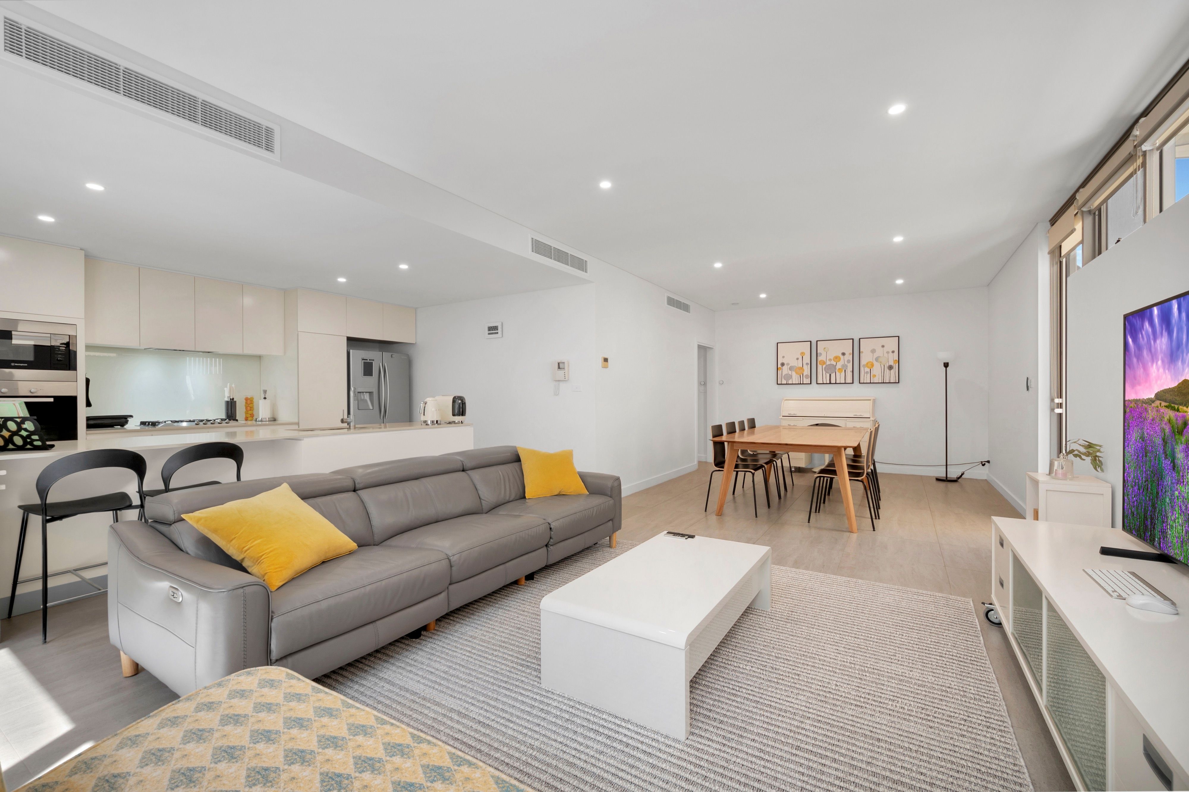 14/19 State Circle, Forrest ACT 2603