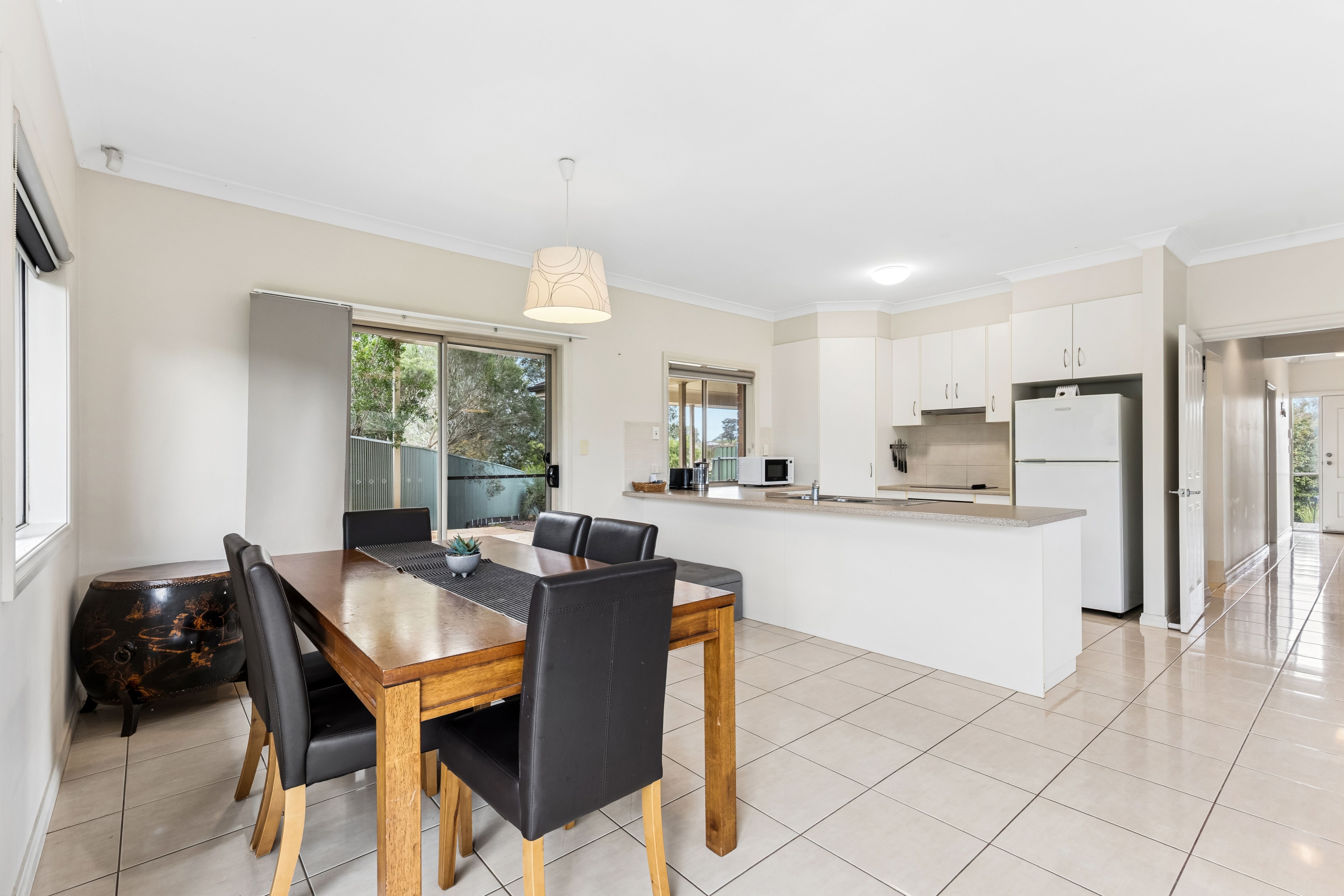 2/34 Haeusler Drive — photo 8 of 26
