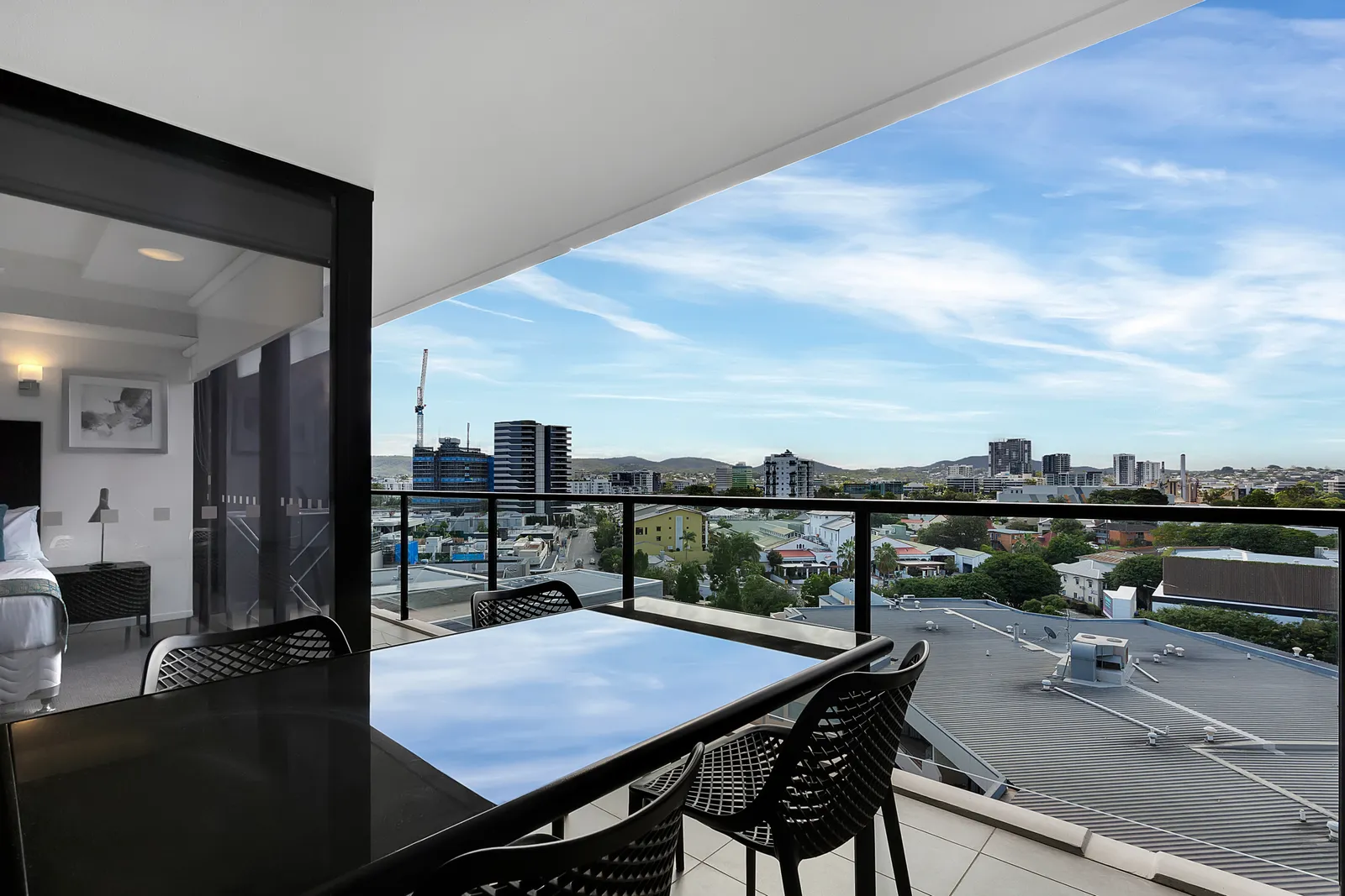 2083/9 Edmondstone Street, South Brisbane