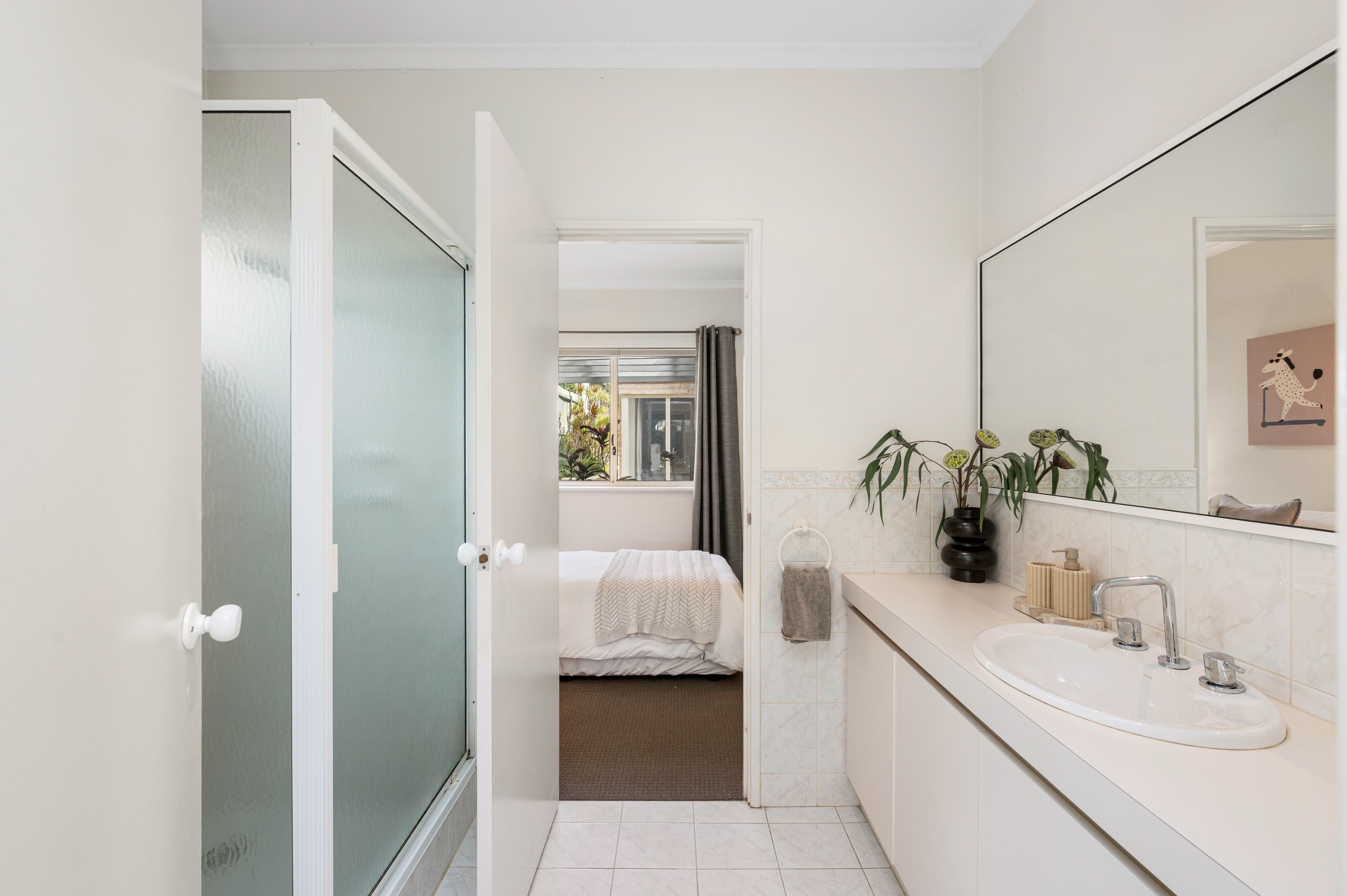 53 Bournemouth Crescent — photo 14 of 19