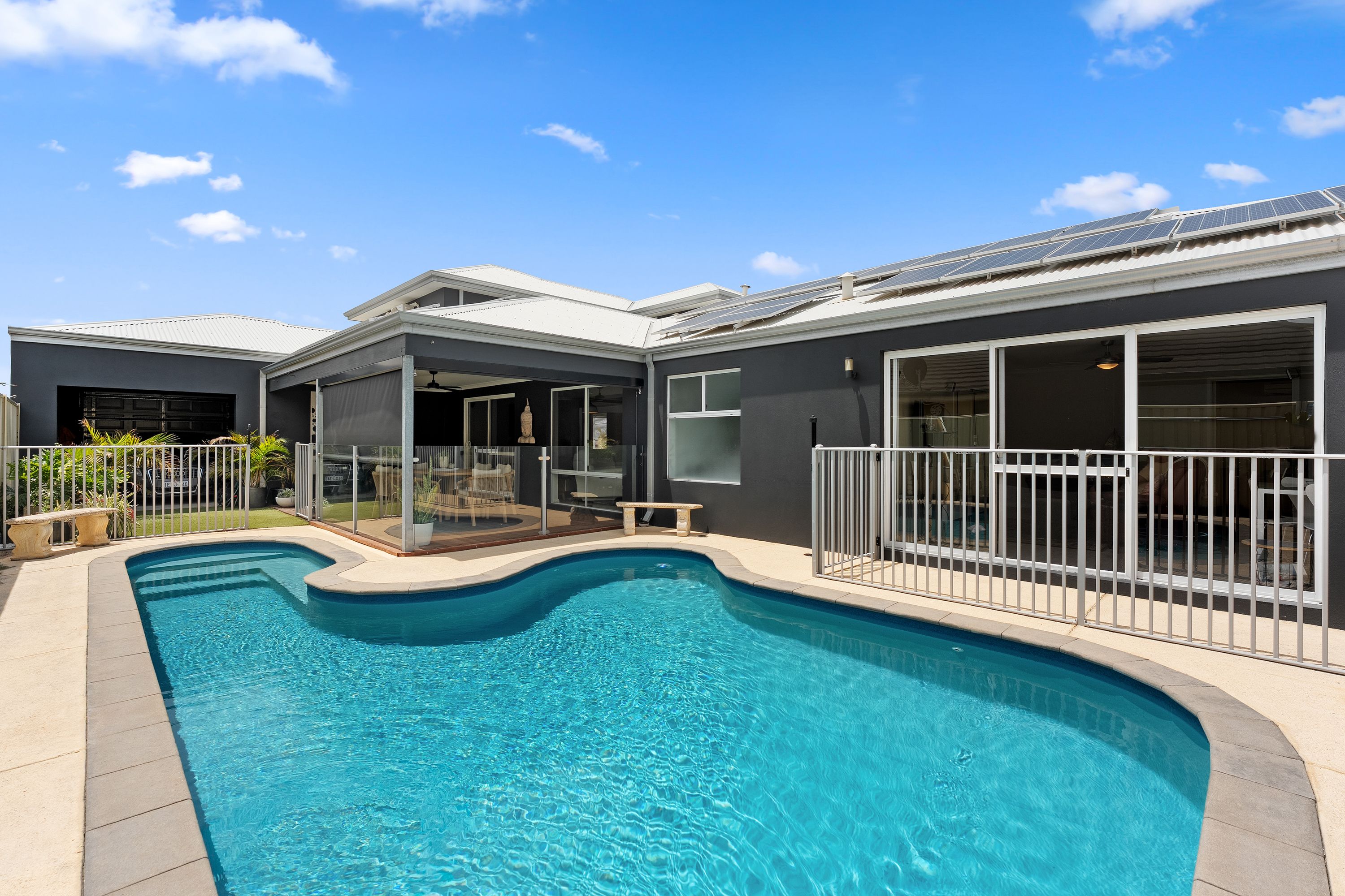 14 Cronulla Road, Secret Harbour, WA 6173