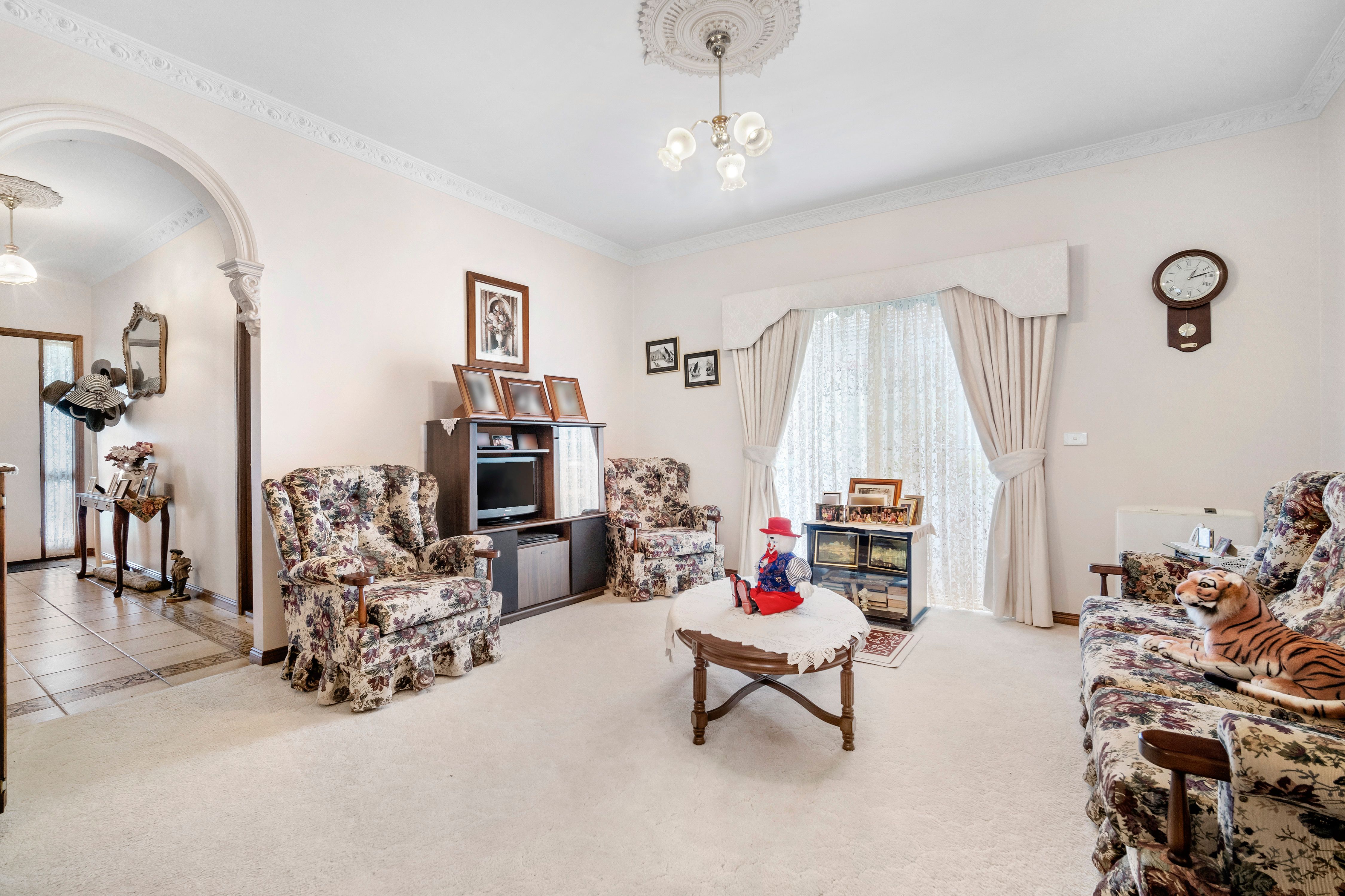 8 Garden Court, Lake Gardens, VIC 3355