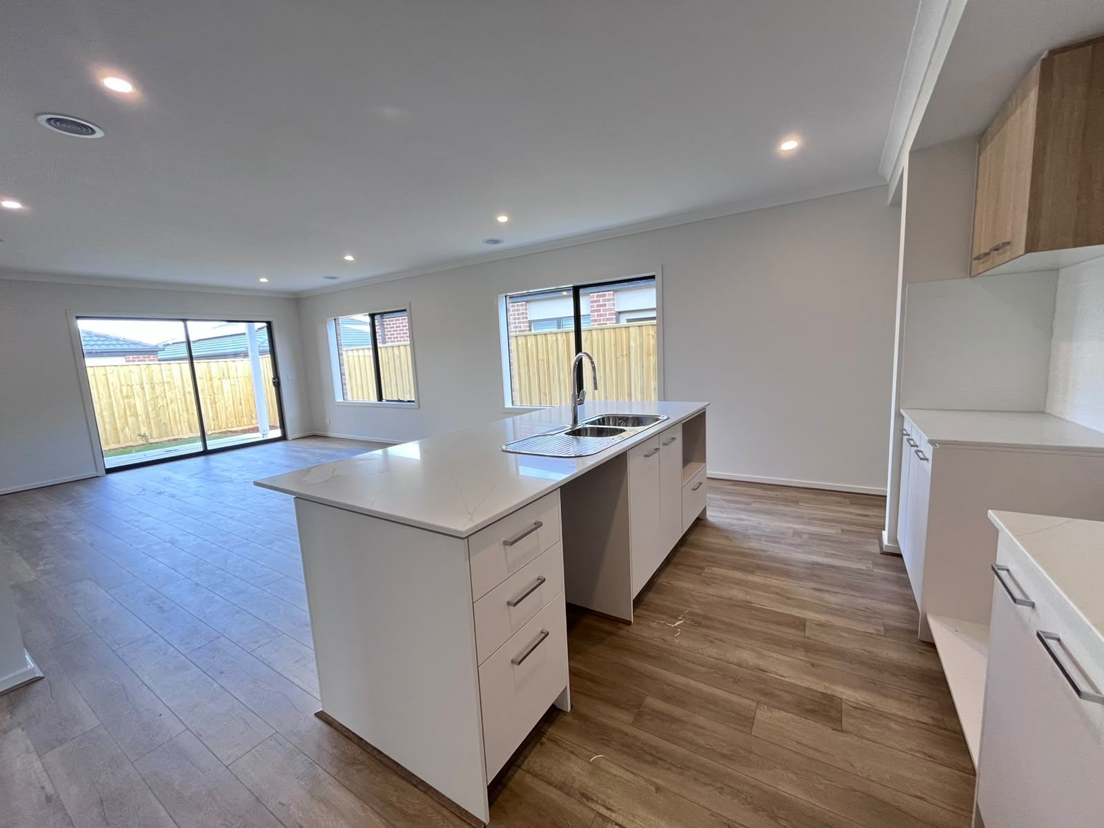 28 Farleigh Drive — photo 9 of 18