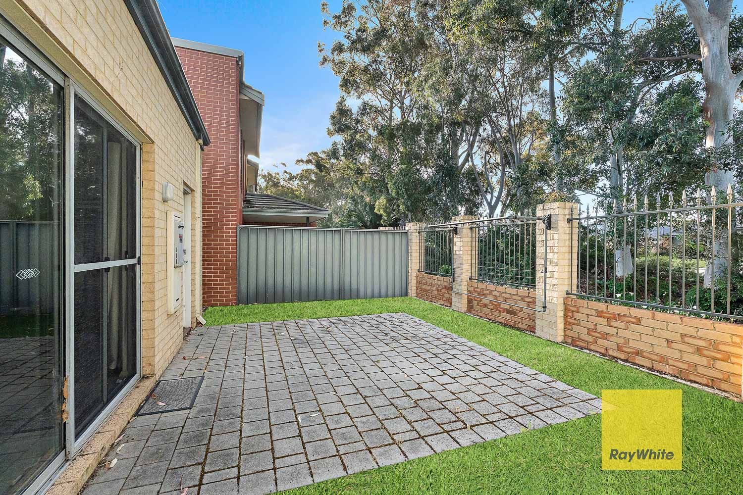 5/50 Suttor Drive — photo 6 of 14