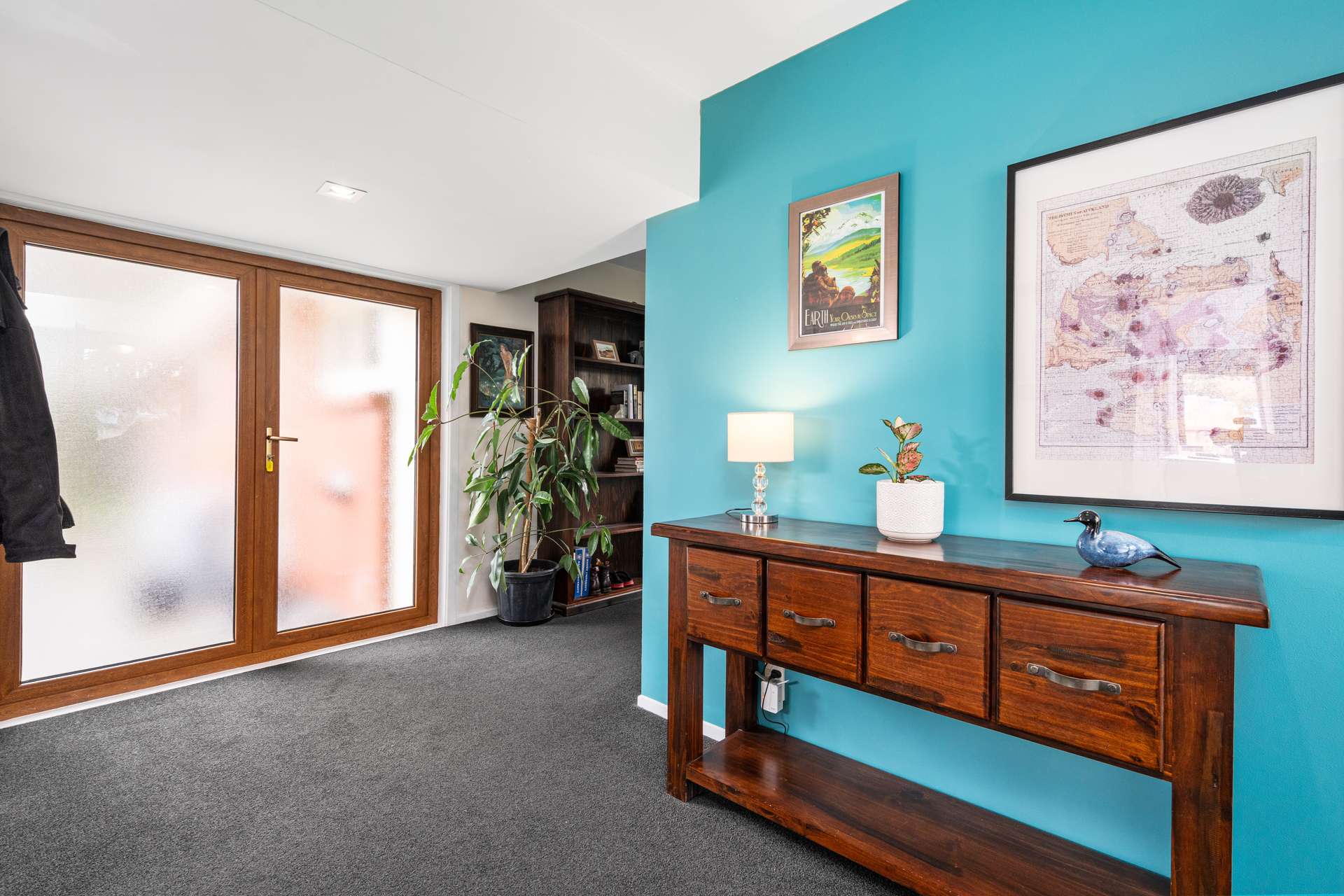 11 Weir Place photo 4