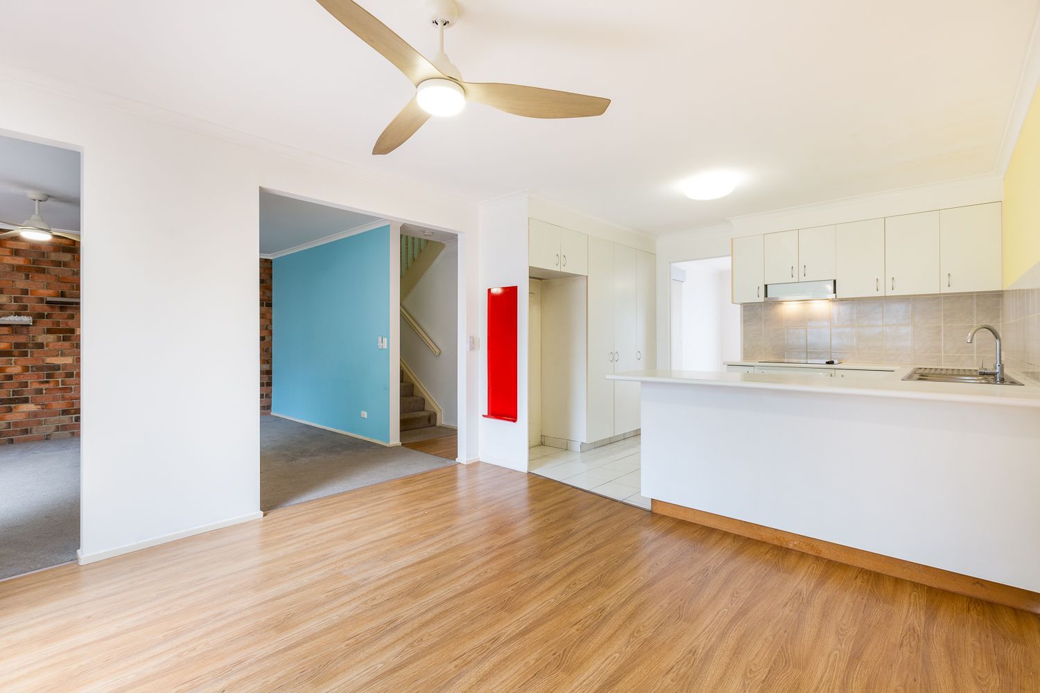 2/40 Government Road, Labrador, QLD 4215