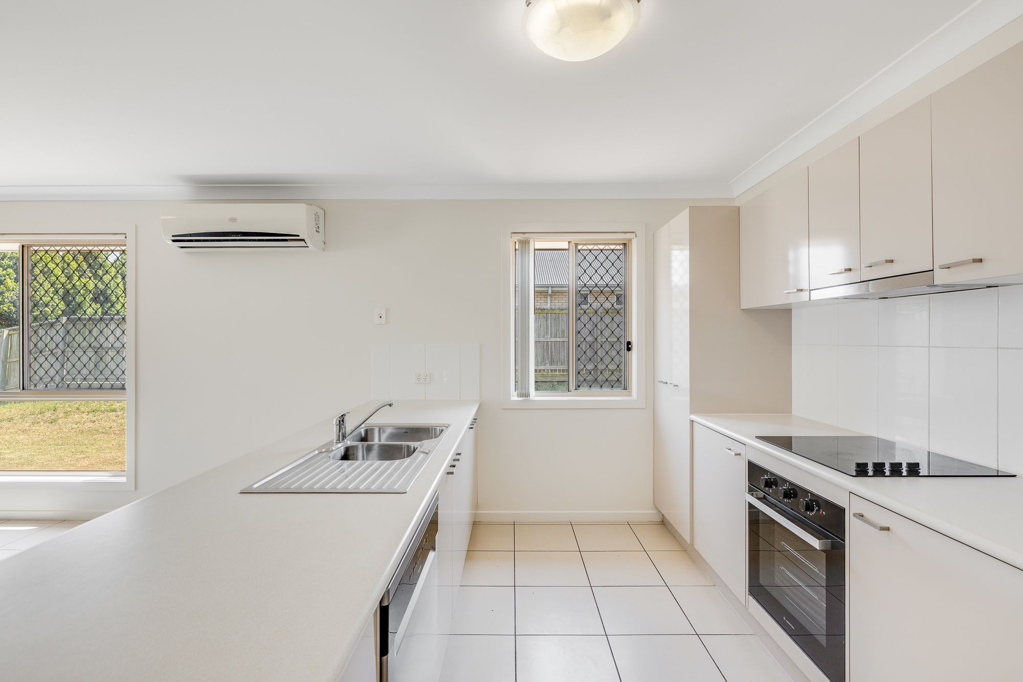 22 Wandoo Crescent, Westbrook, QLD 4350