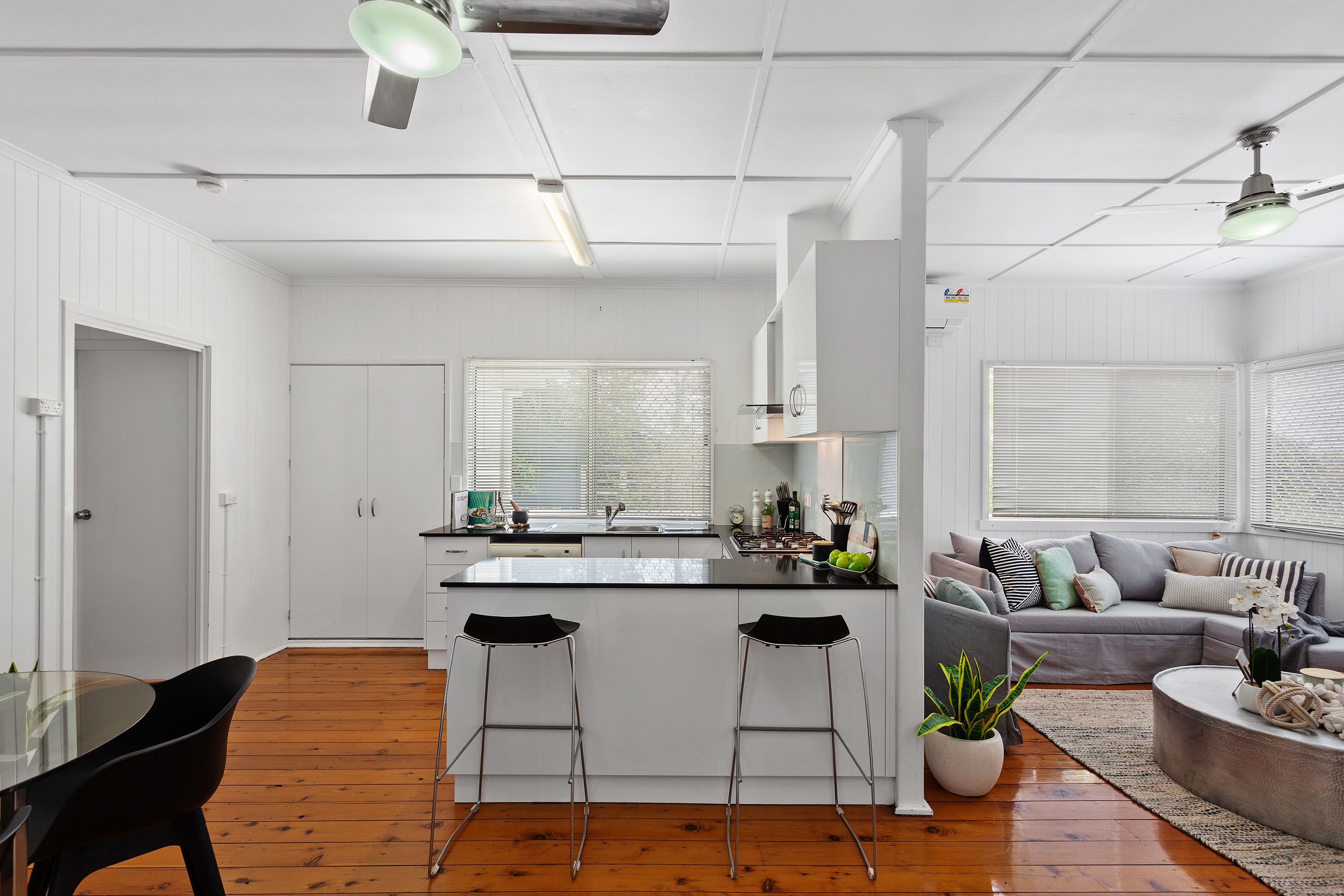 35 Searle Street — photo 6 of 16