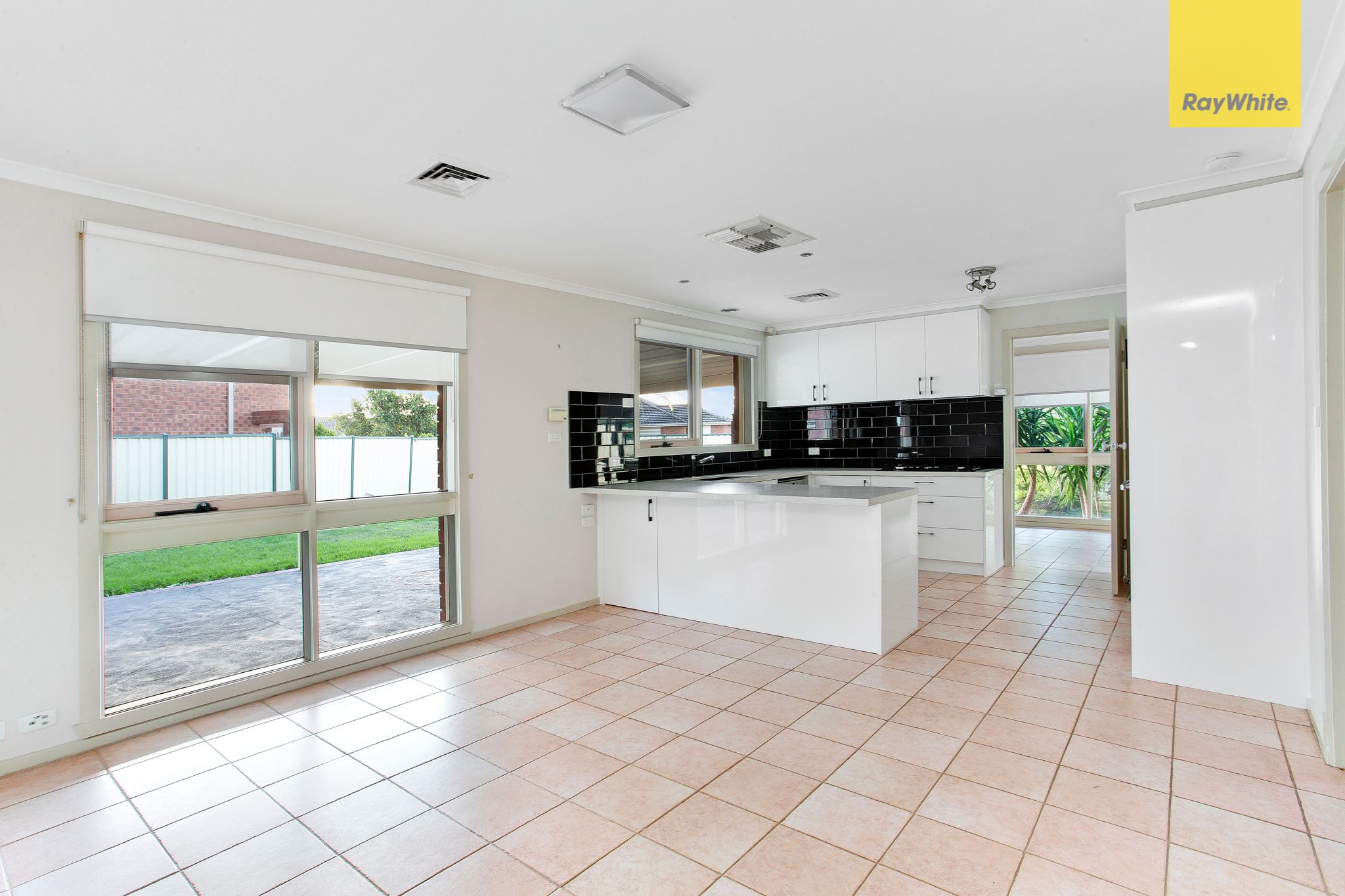 1 Ensign Grove, Taylors Lakes, VIC 3038