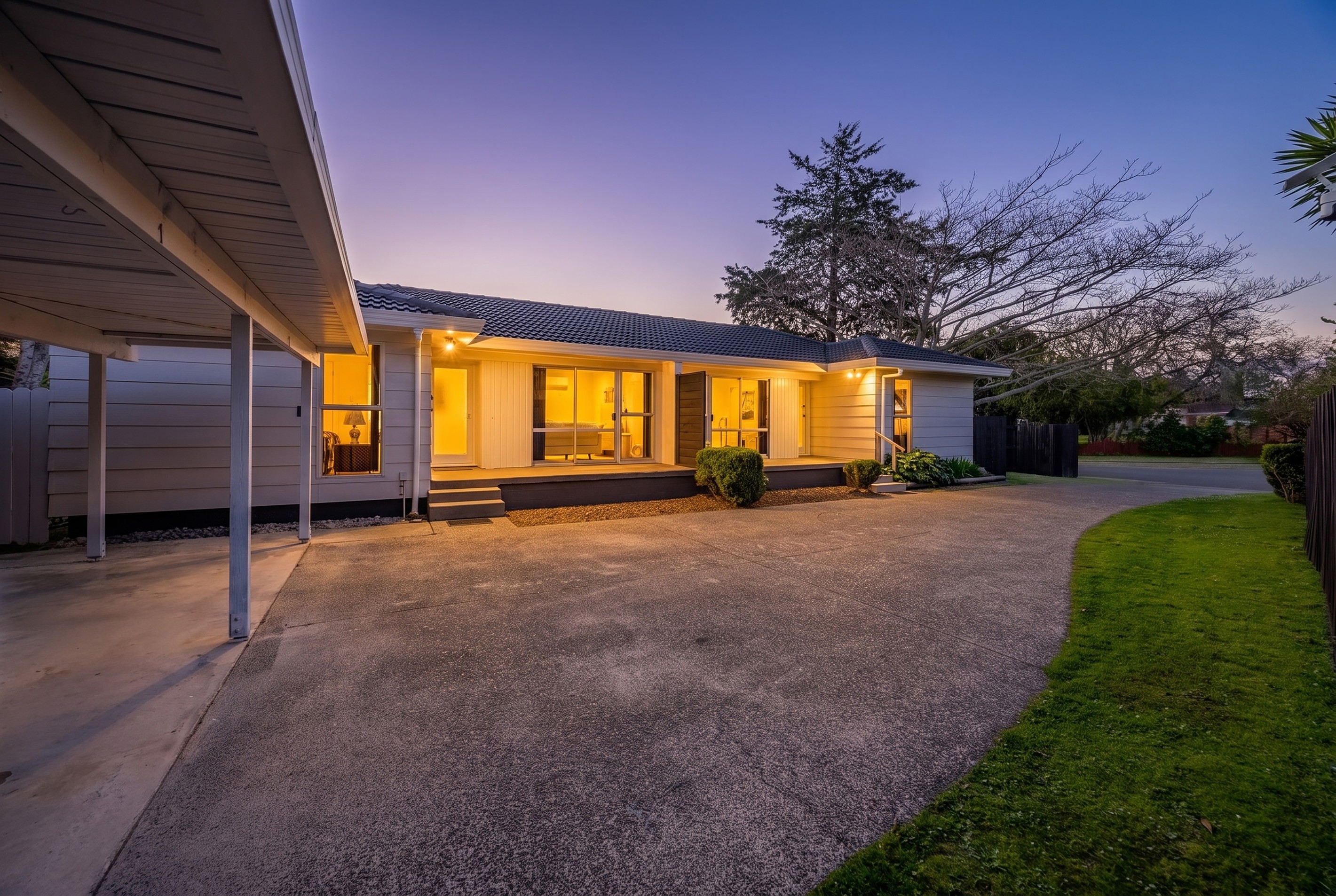 2/11 Sharivari Place, Conifer Grove, Manukau City