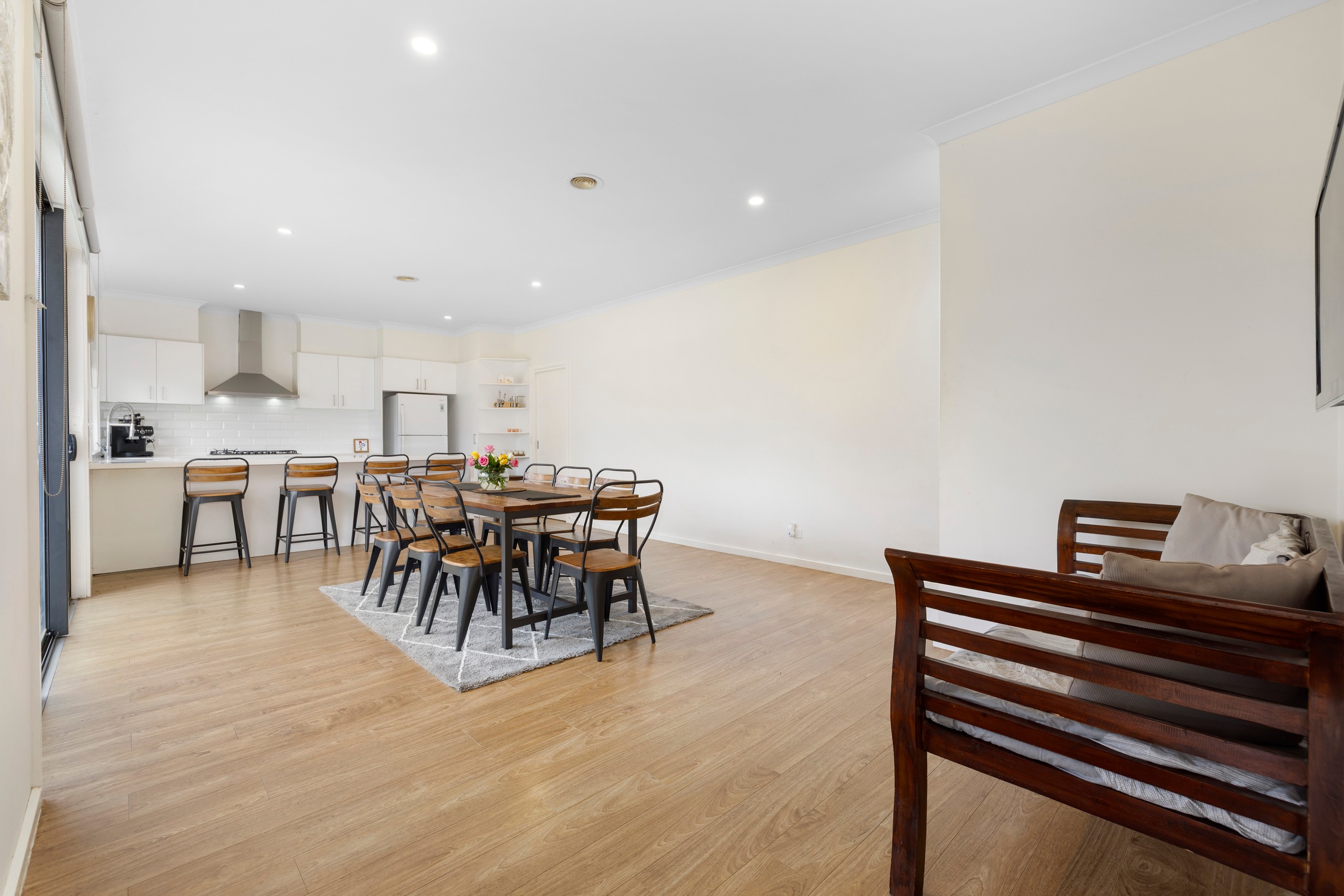 2/12 Ross Street, Ferntree Gully, VIC 3156