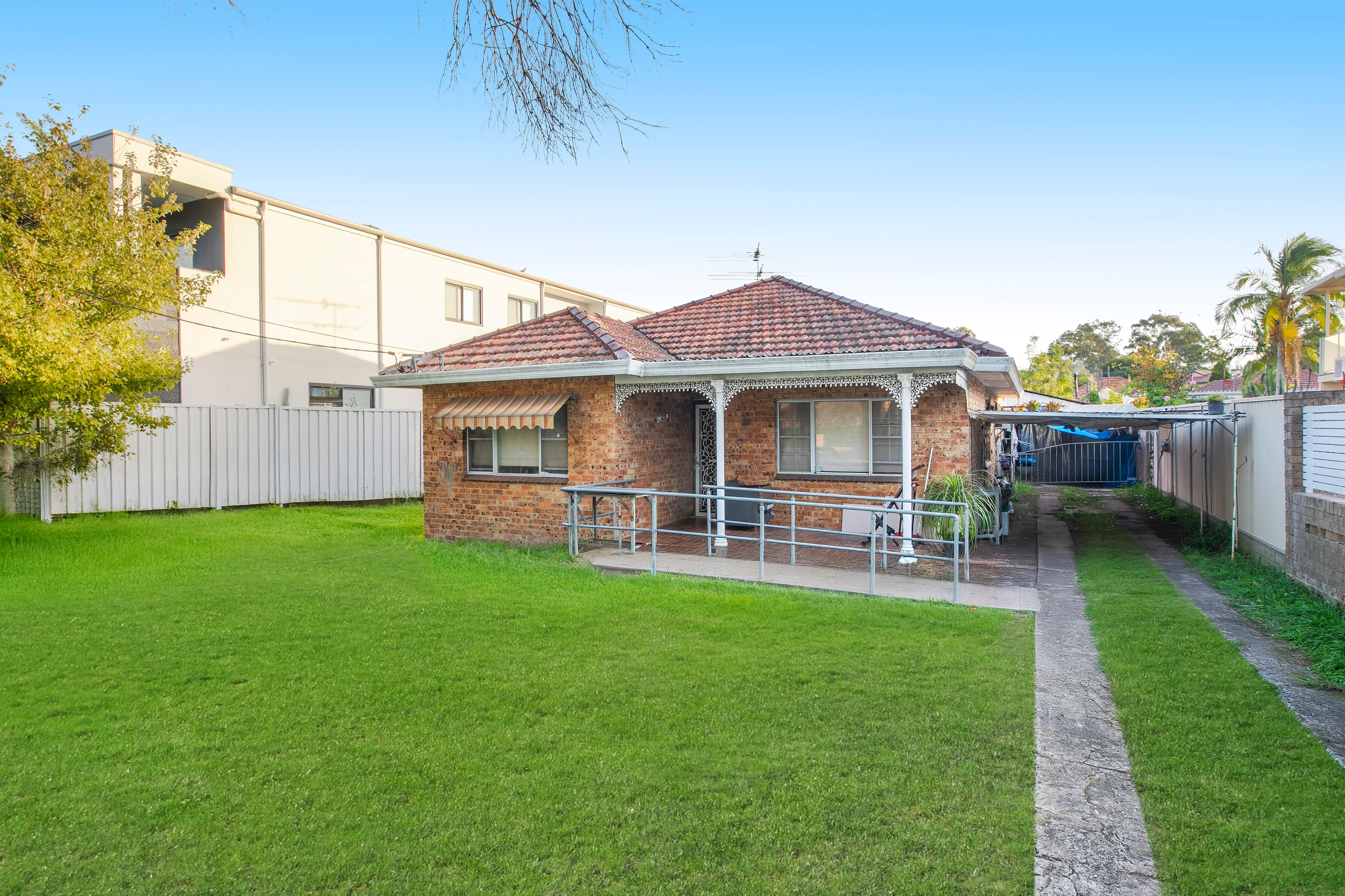 99 Stoddart Street, Roselands, NSW 2196