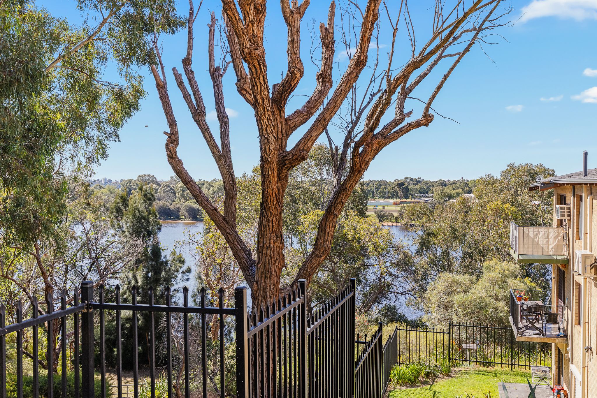 11/56 Riversdale Road — photo 12 of 21