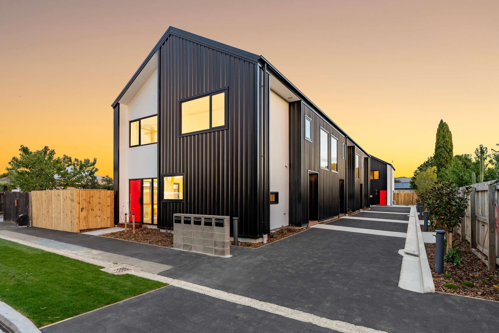 1/490 Cashel Street photo 0