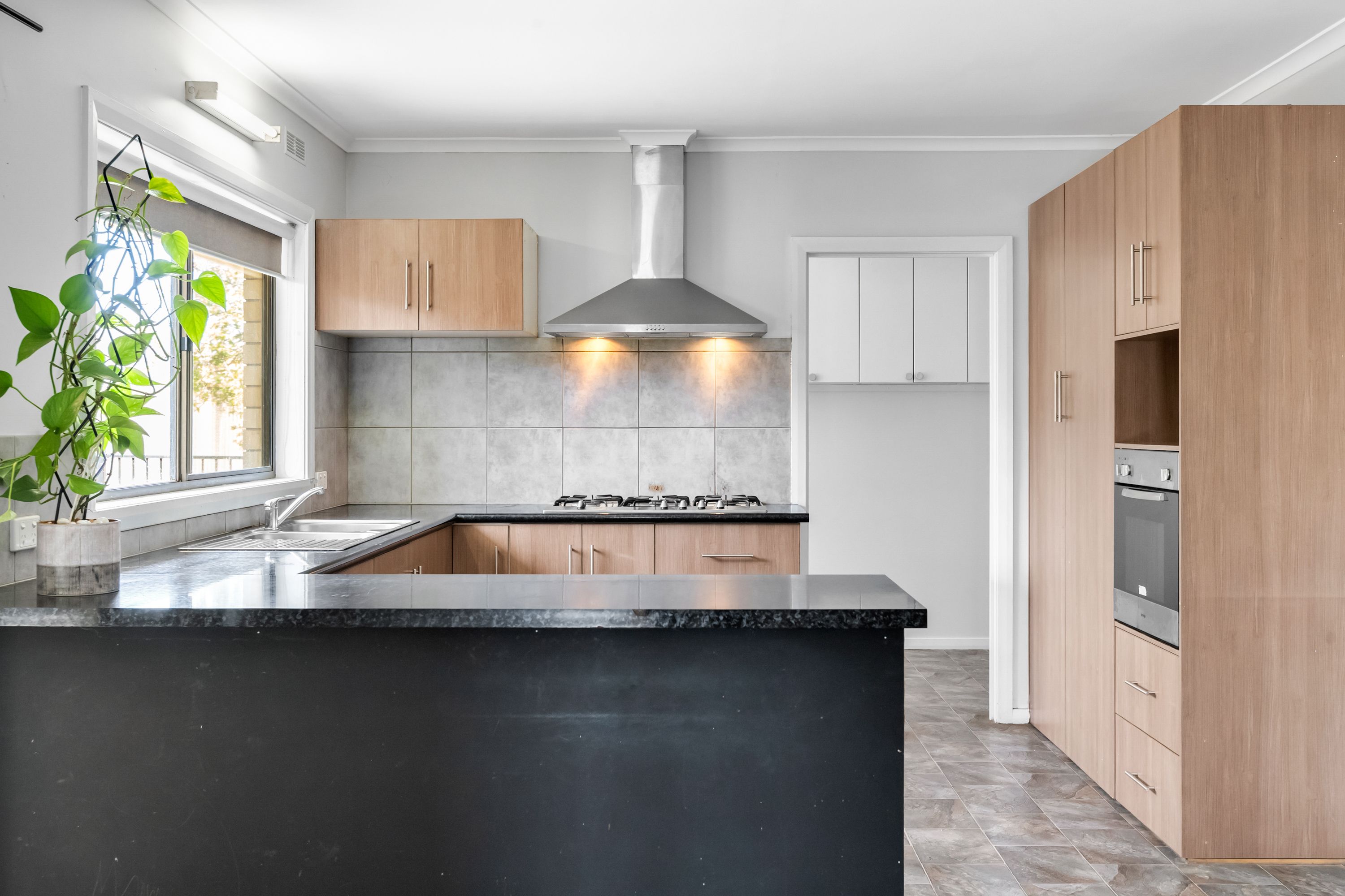 7 Euneva Drive — photo 8 of 17