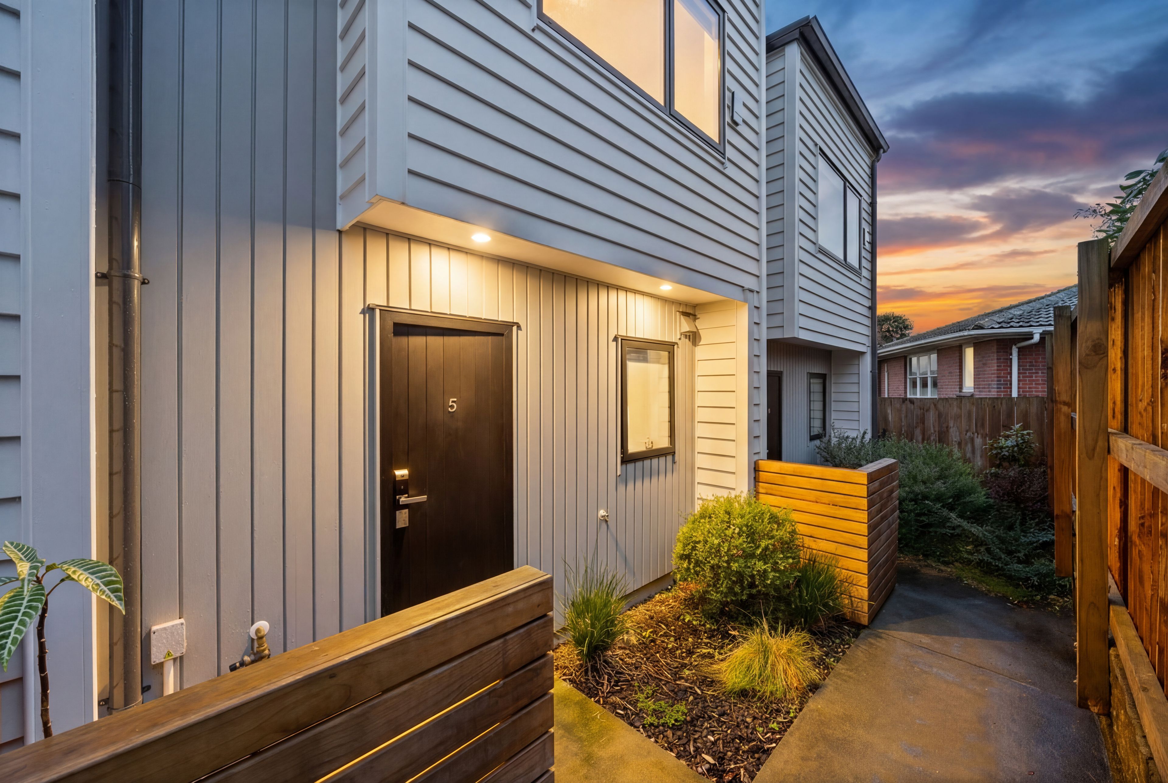 5/9 Flanshaw Road, Te Atatu South, Waitakere City