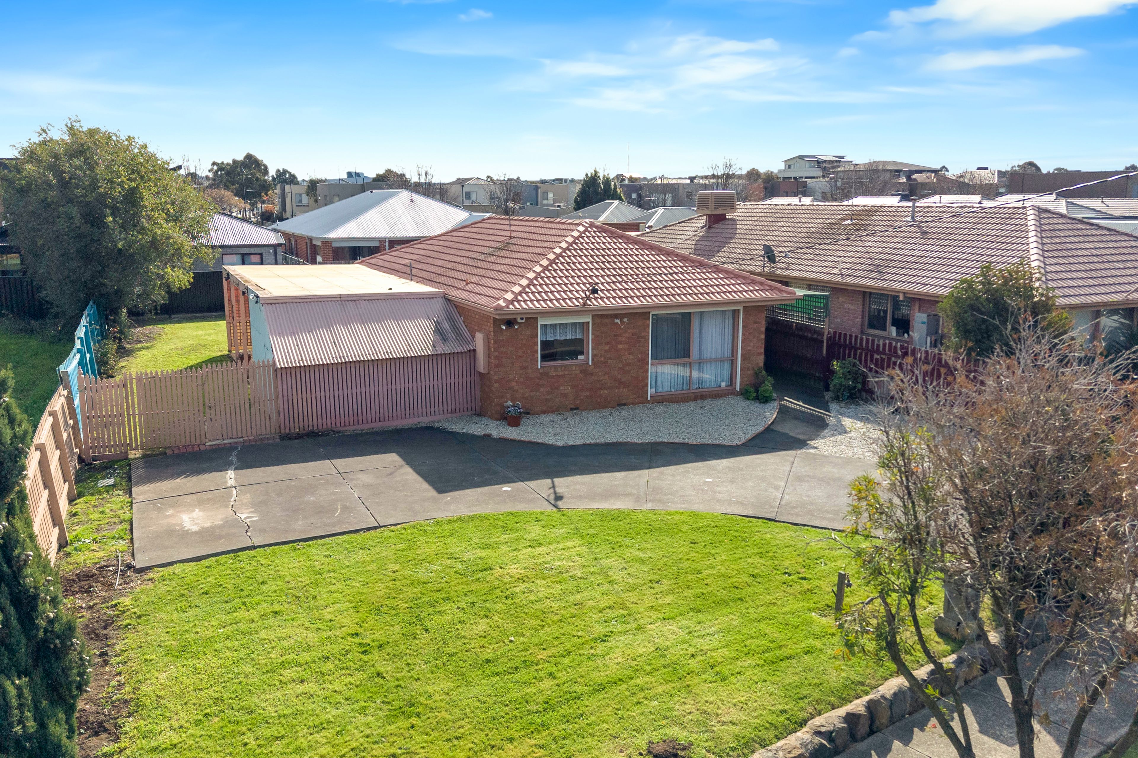 98 Banbury Crescent, Craigieburn, VIC 3064