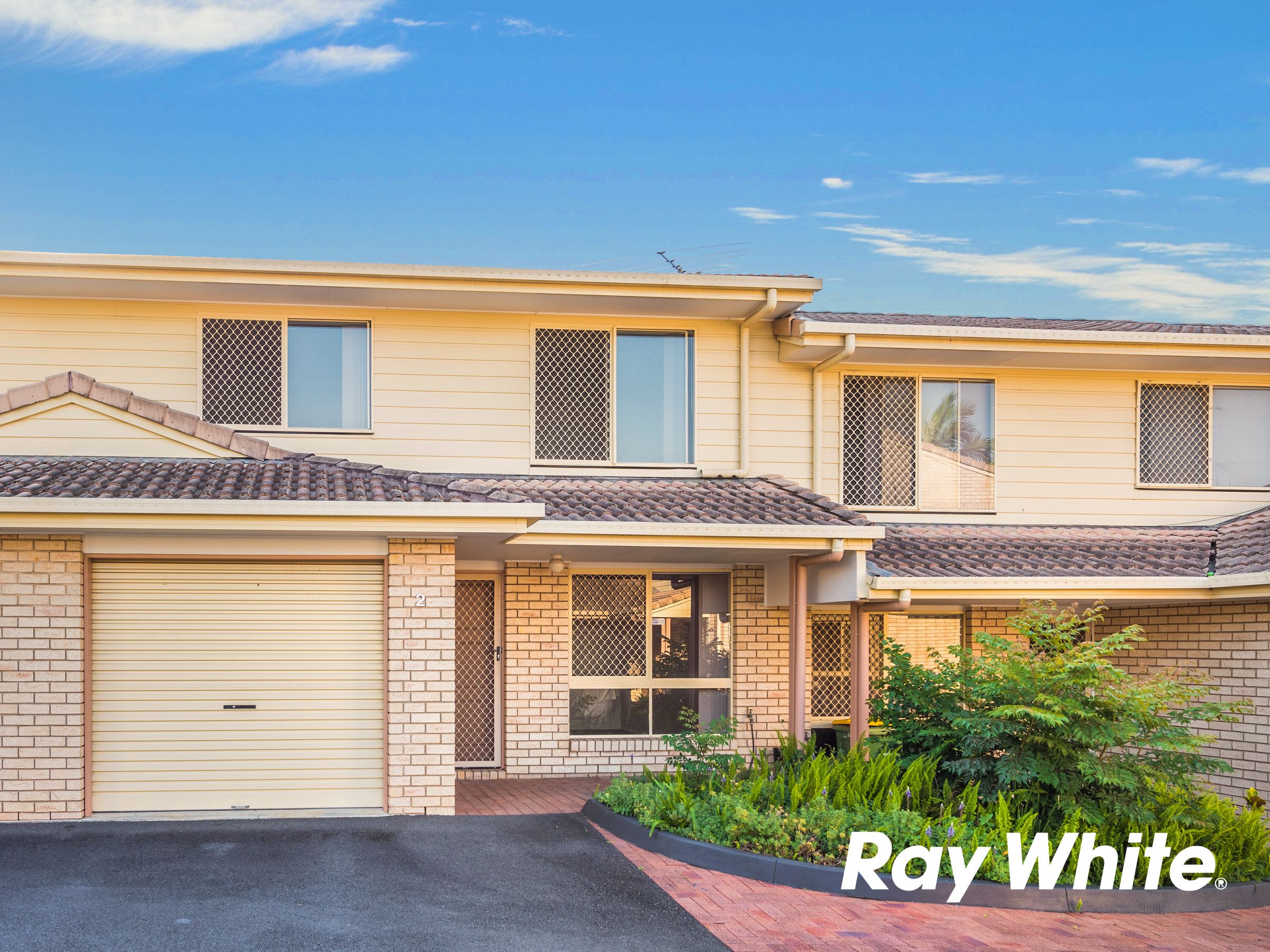 2/11 Damalis Street, Woodridge, QLD 4114