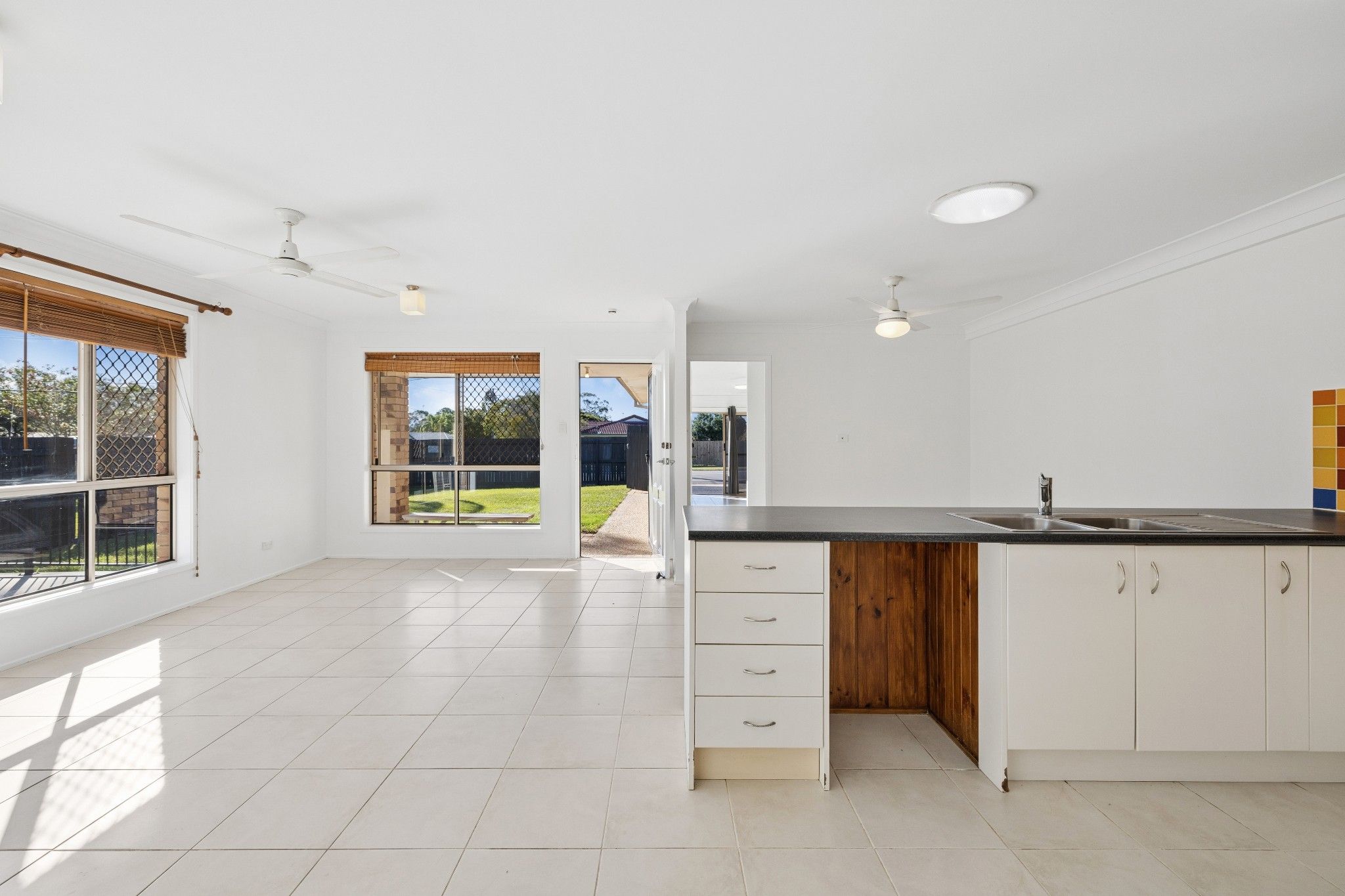 2/12 Rossini Street — photo 7 of 19