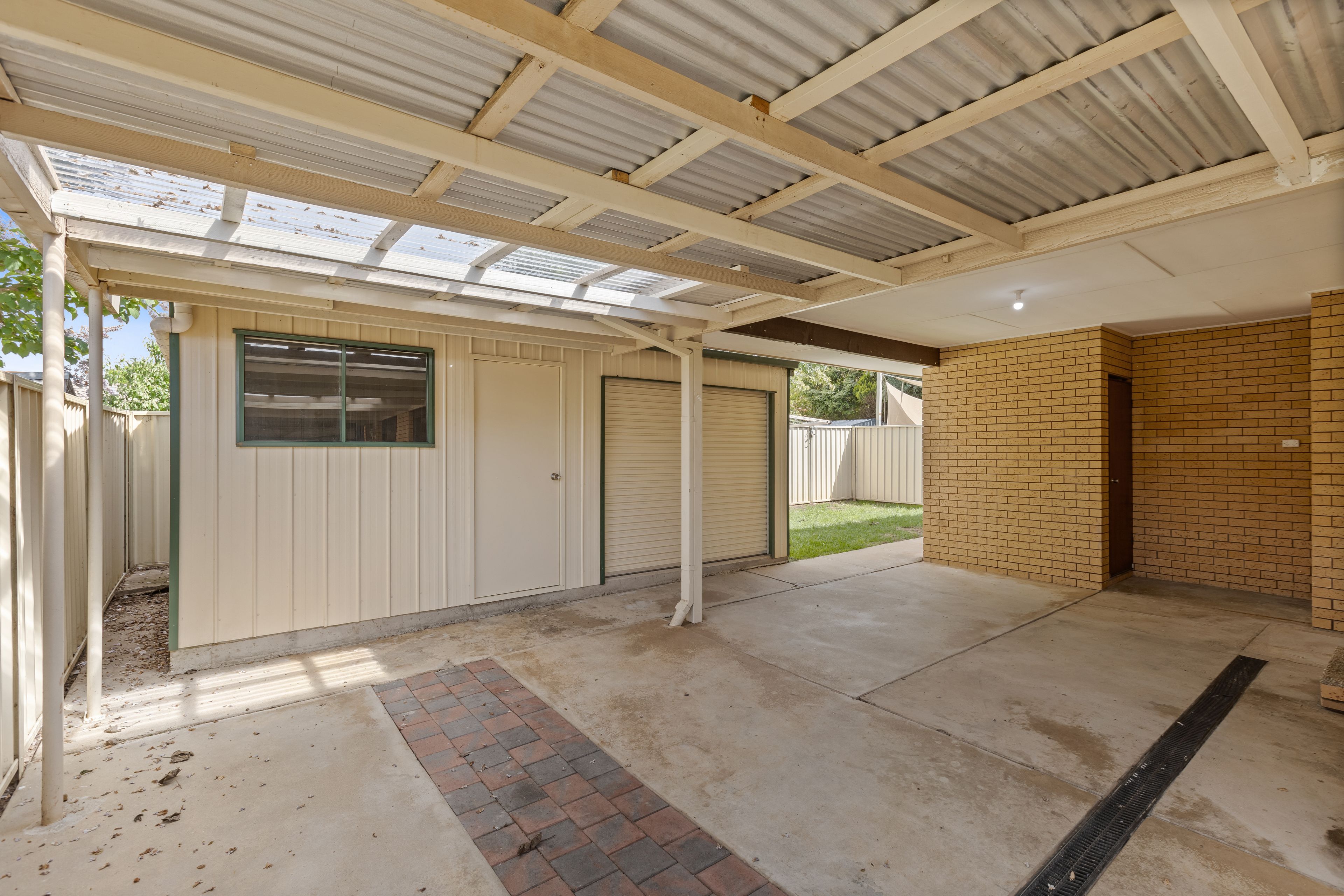 1/30 Pugsley Avenue — photo 15 of 16