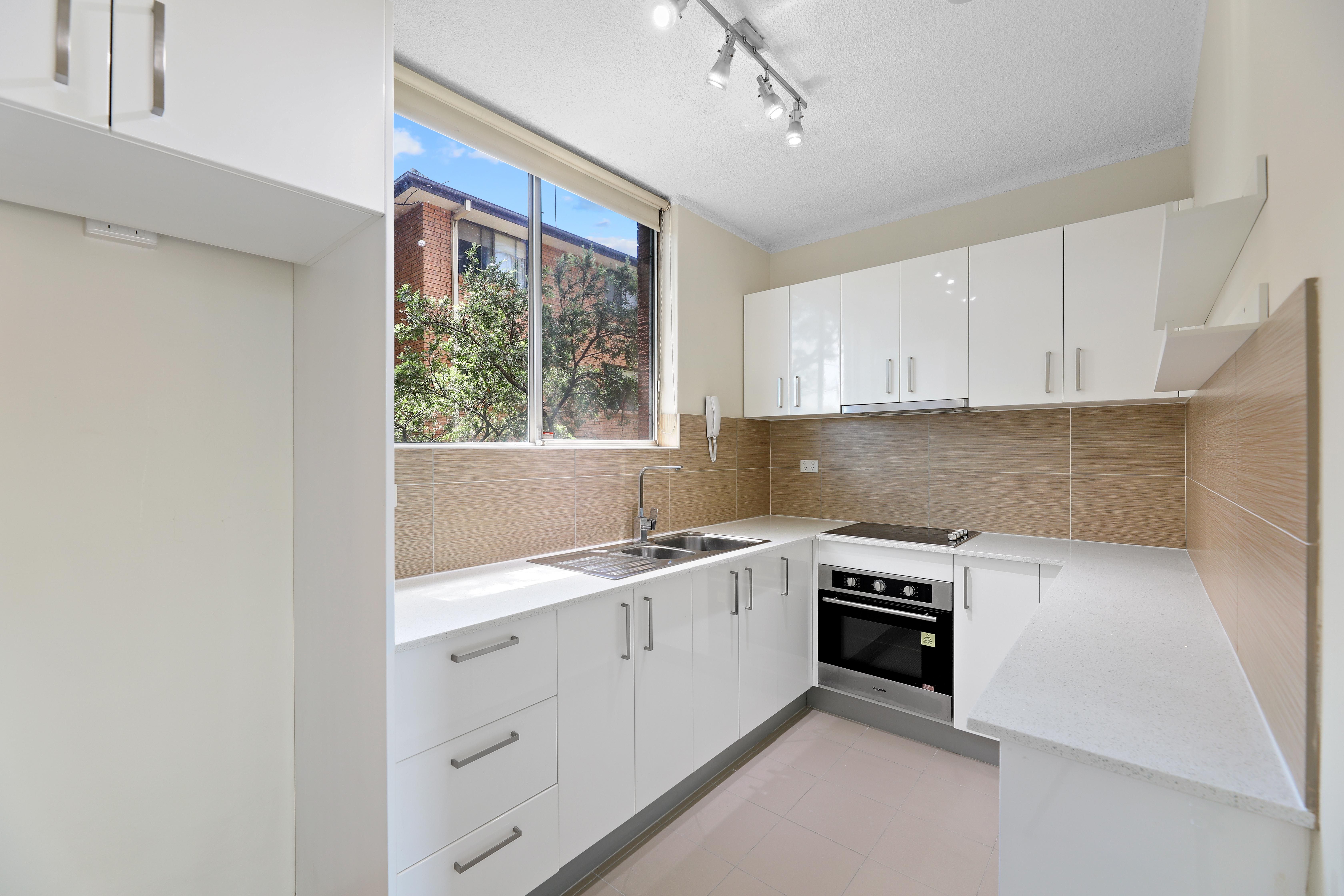 15 Endeavour Street