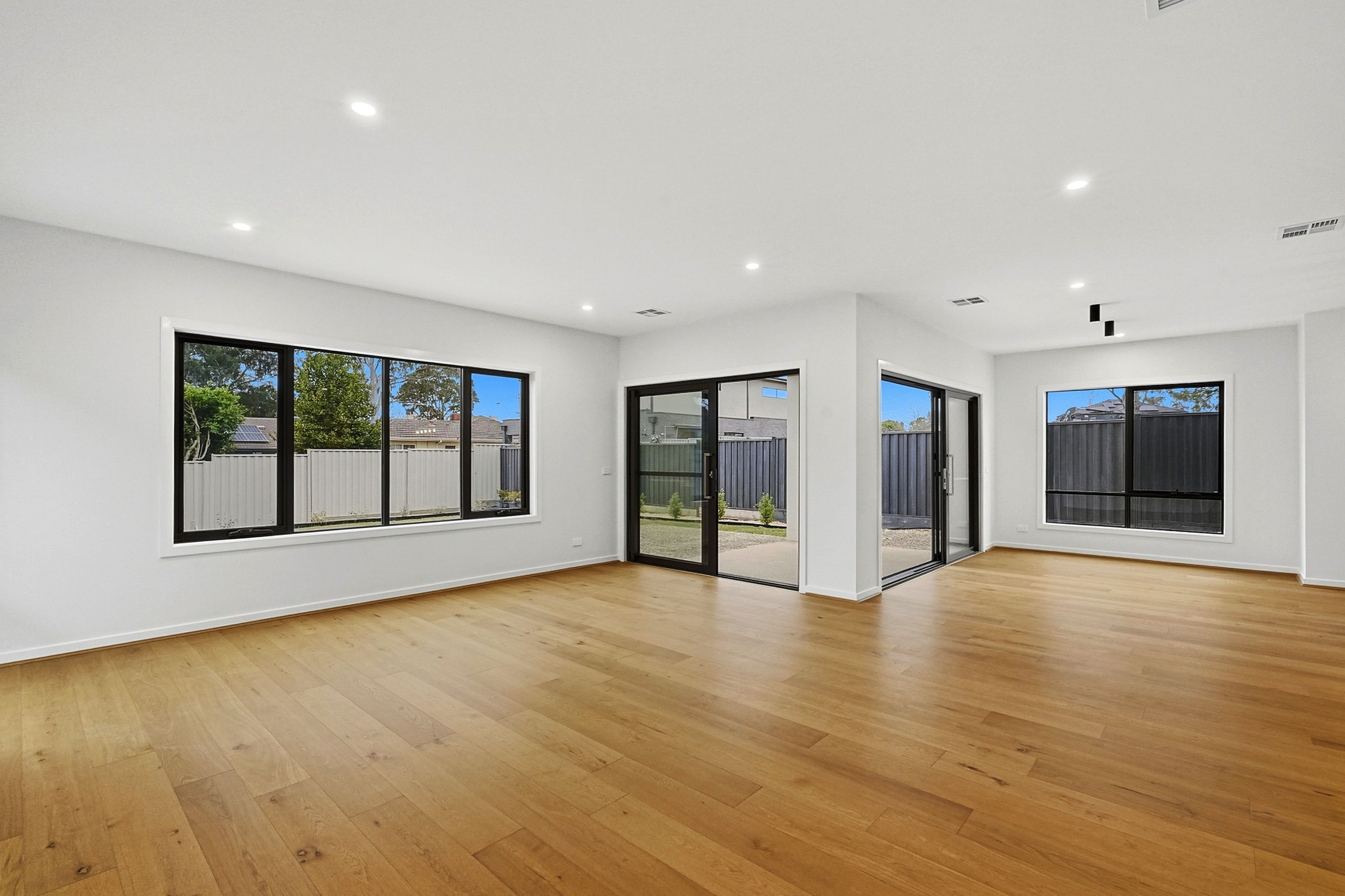 2 Belgravia Avenue — photo 9 of 20