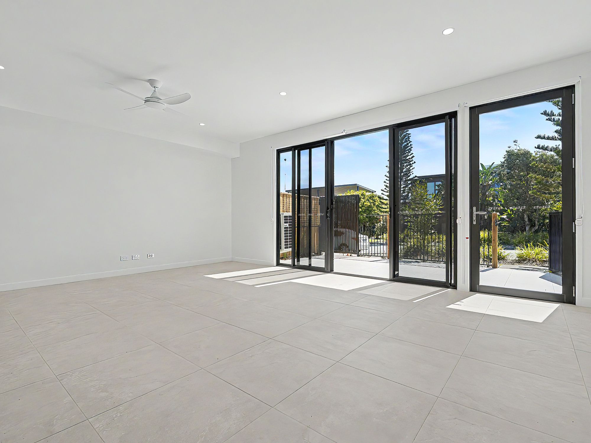 4/22 Freshwater Street — photo 3 of 12