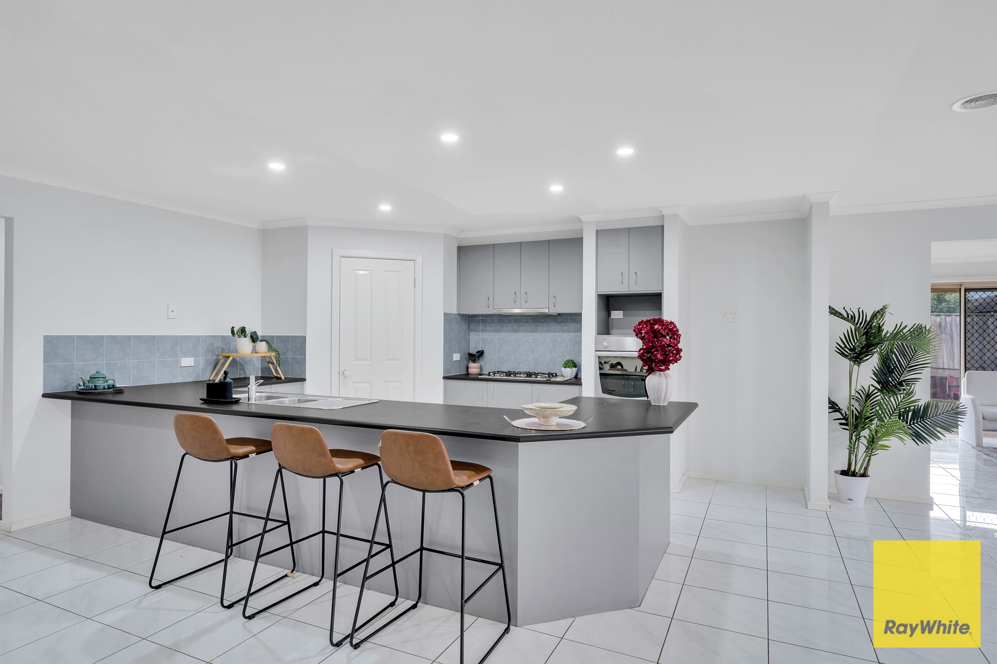 8 Eleni Place — photo 9 of 30