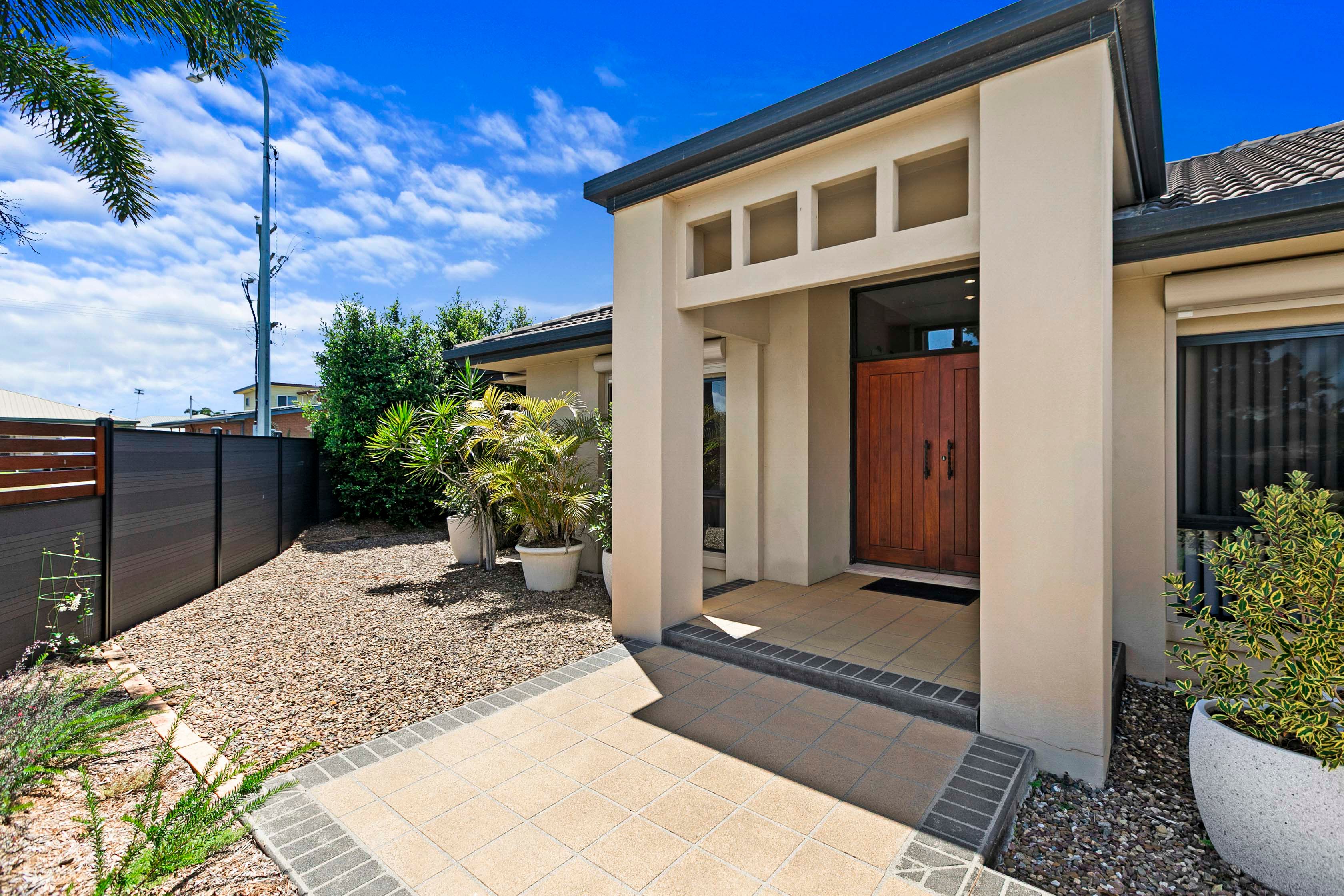 2 Davis Drive, Kawungan, QLD 4655