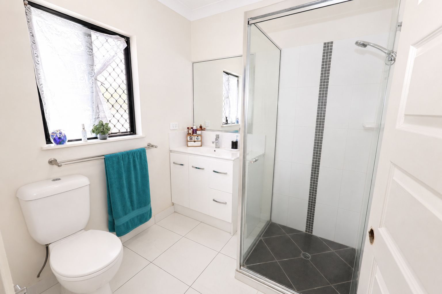 15 Rosella Street — photo 10 of 21